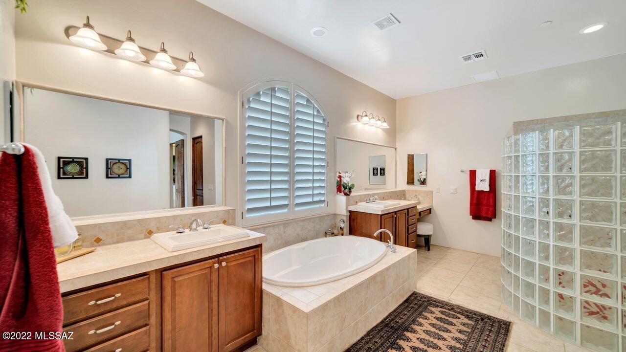 Dos Lagos at Dove Mountain (1-91) - Residential