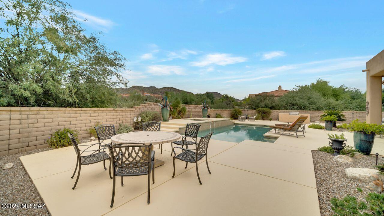 Dos Lagos at Dove Mountain (1-91) - Residential
