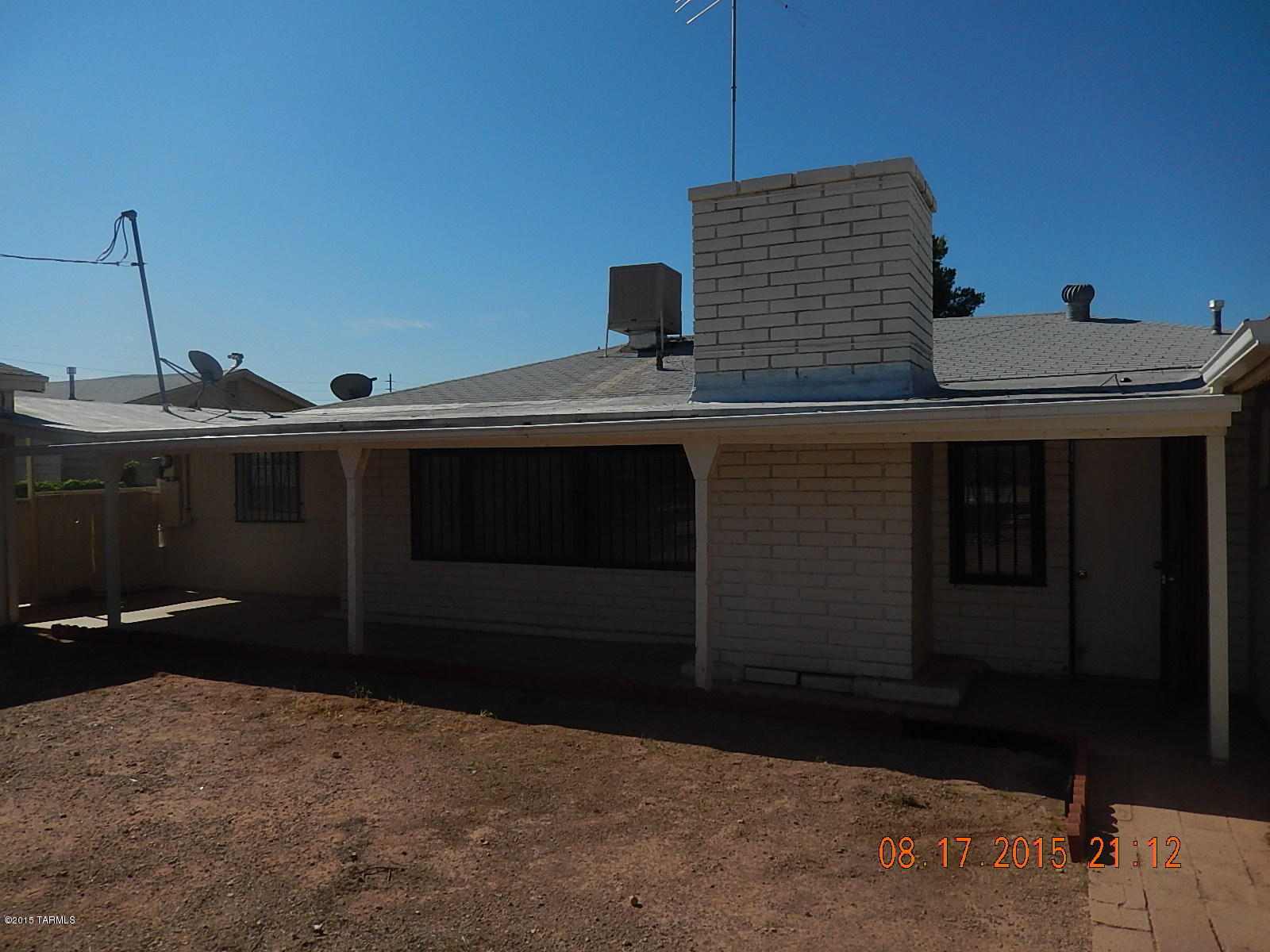 Mission Manor NO. 4 - Residential Lease