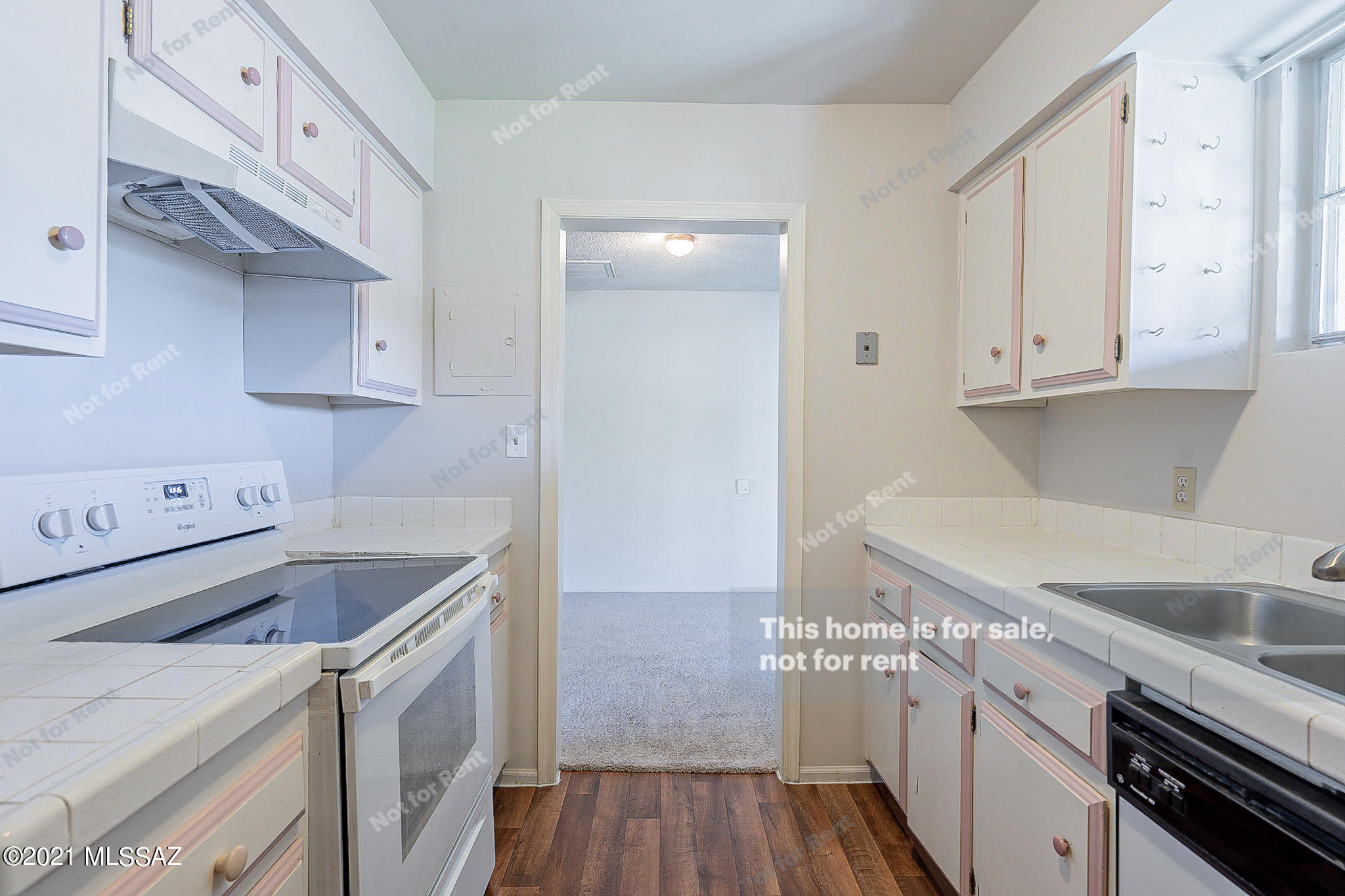 El Encanto Apartments - Residential