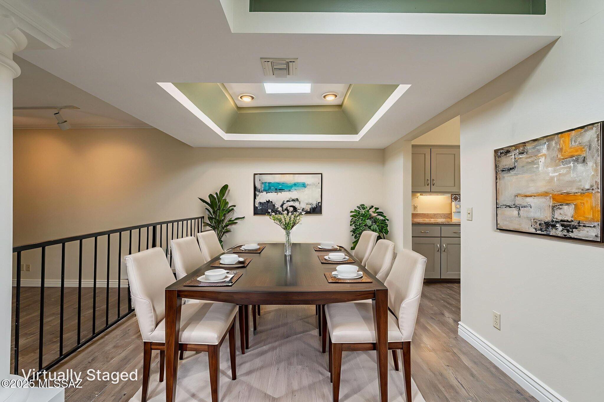 Executive Townhomes (1-16) - Residential