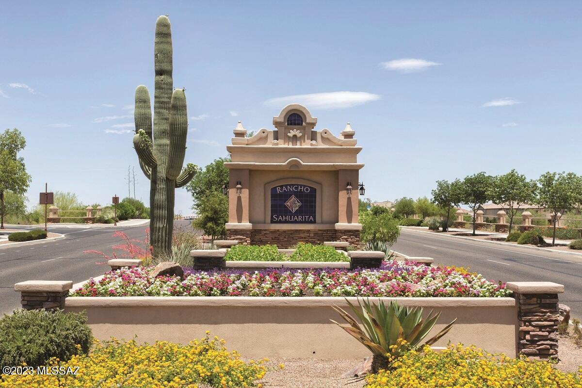 Entrada Del Rio - Residential