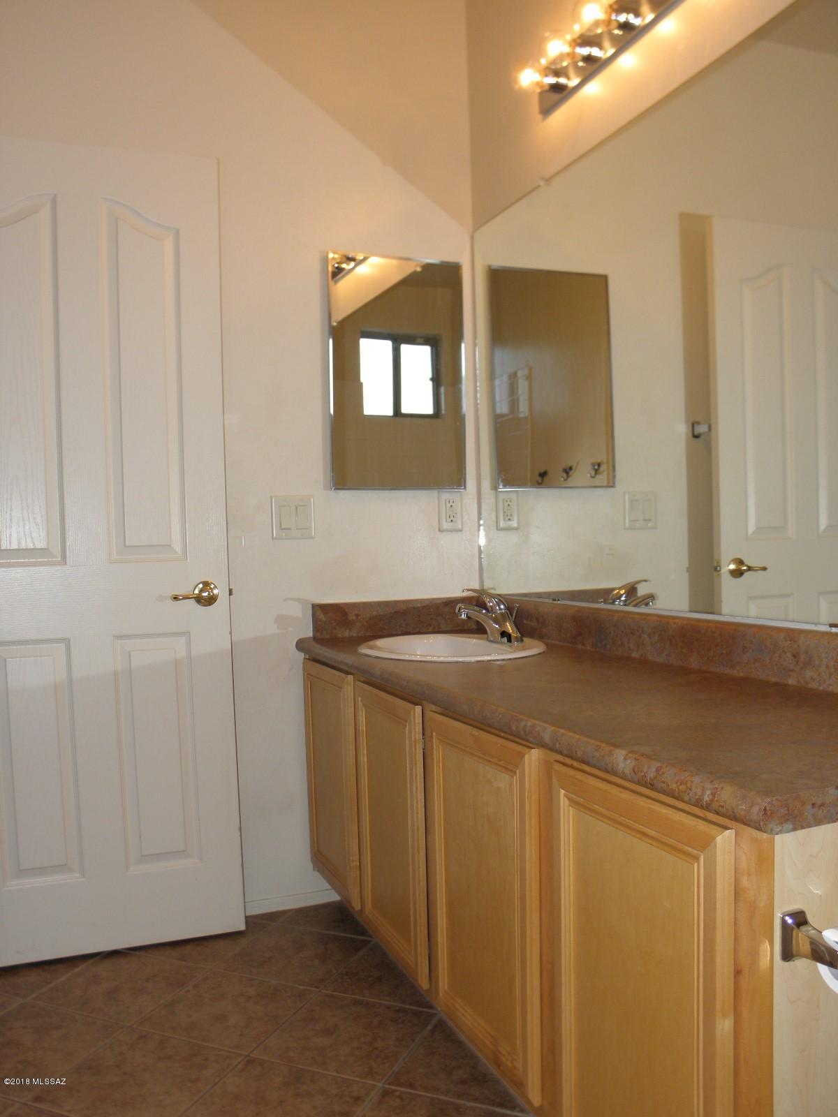 Rancho Del Lago (389-465) - Residential