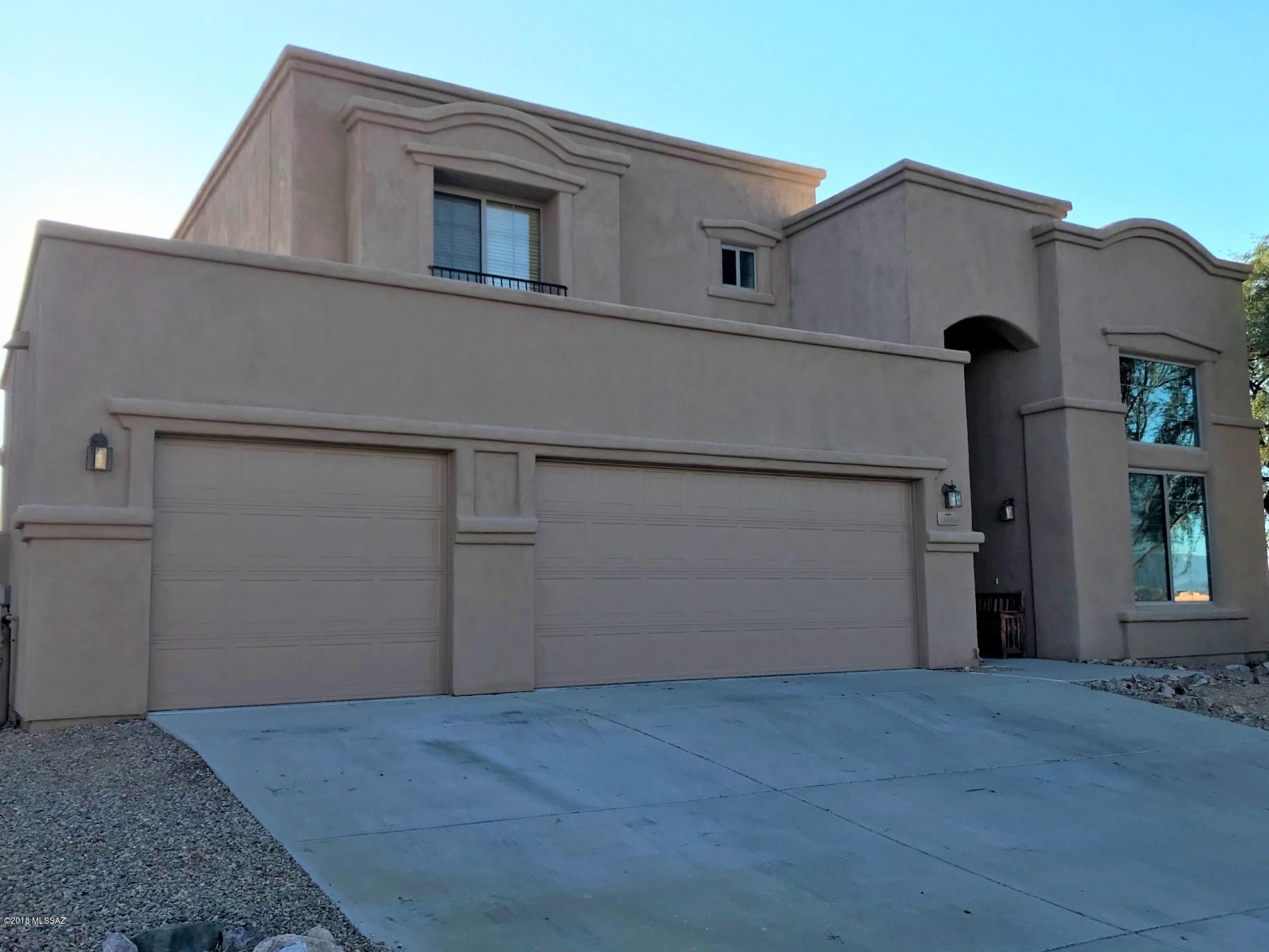 PERFECT HOME IN GATED WINGVIEW WITH ROOM FOR EVERYONE ON PREMIUM CORNER LOT WITH SOLAR HEATED POOL & COVER. THIS HOME BACKS UP TO GOLF COURSE AND PERFECT VIEWS OF MOUNTAINS. OPEN FLOOR PLAN WITH 3 BEDROOMS UPSTAIRS & 2 BEDROOMS DOWNSTAIRS. 3 FULL LARGE BATHS WITH HUGE MASTER SUITE HAVING PRIVATE COVERED BALCONY AND LARGE WALK-IN CLOSET.  ENJOY THE MASTER BATH WITH GARDEN TUB AND SHOWER. FORMAL LR/DR AND AMPLE FAMILY RM. INVITING TILED COUNTERTOPS IN KITCHEN, UPGRADED MAPLE CABINETS, NEWER STAINLESS STEEL APPLIANCES, KENETICO WATER SOFTENER EVEN TO POOL. CEILING FANS, DECOR SHELVES, COVERED FULL LENGTH PATIO WITH LANDSCAPED BACKYARD WITH GRASS, NEW A/C, NEW GARBAGE DISPOSAL, NEW RECOATED ROOF.  SPACIOUS  3-CAR GARAGE WITH CABINETS & HYLOFTS. QUICK MOVE IN AND $2500 CREDIT AVAILABLE NOW!