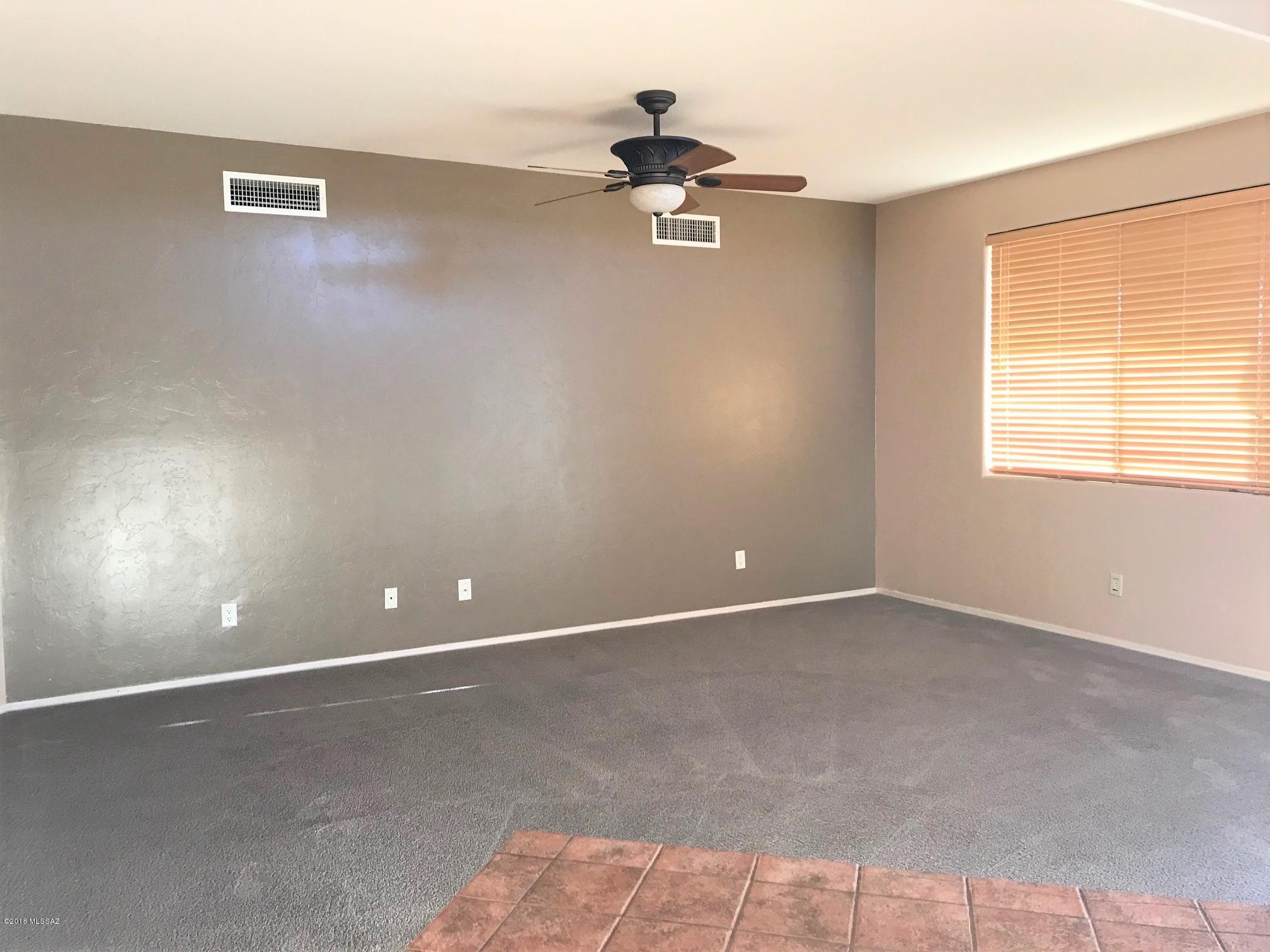 Rancho Del Lago (389-465) - Residential