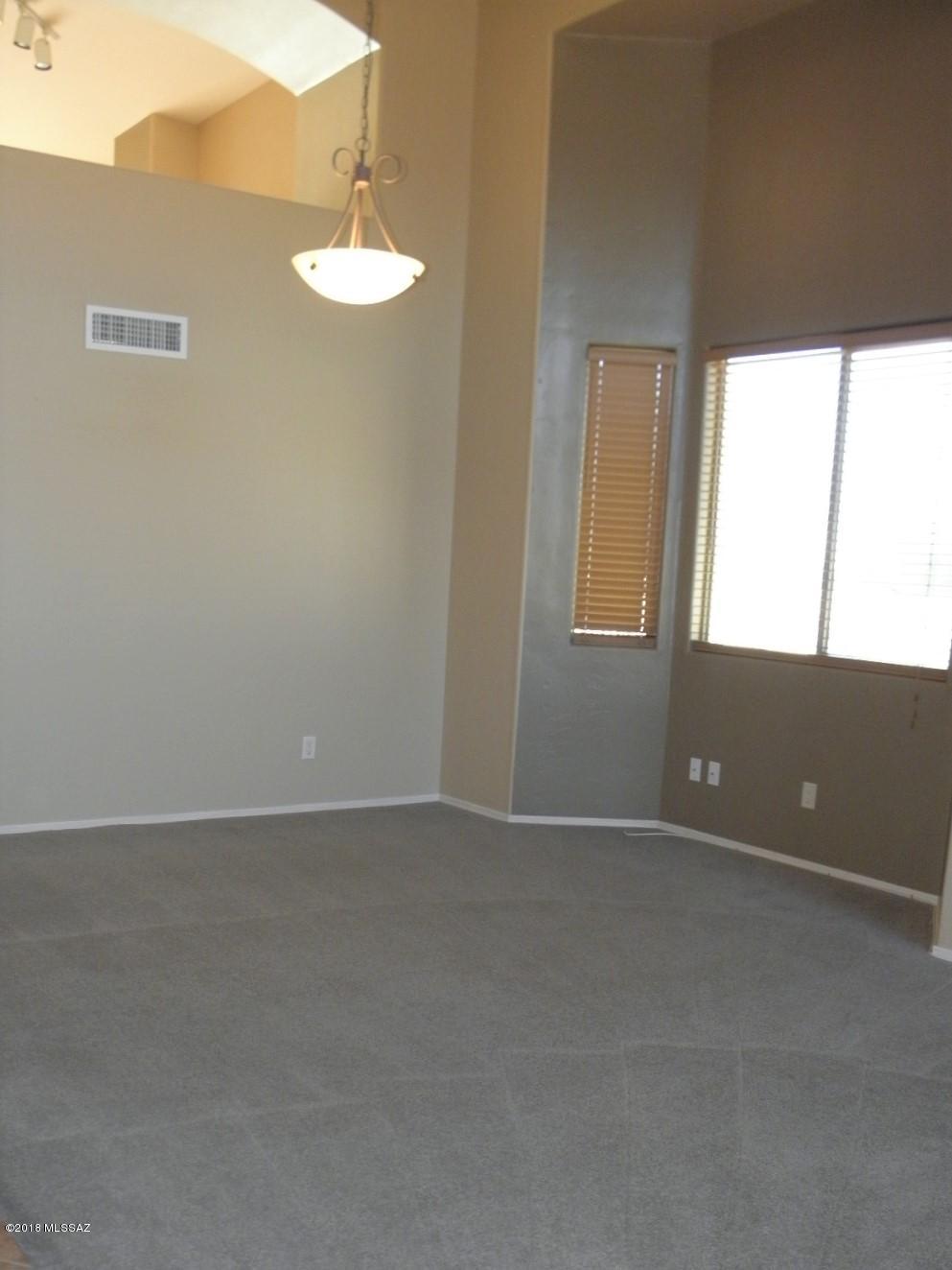 Rancho Del Lago (389-465) - Residential