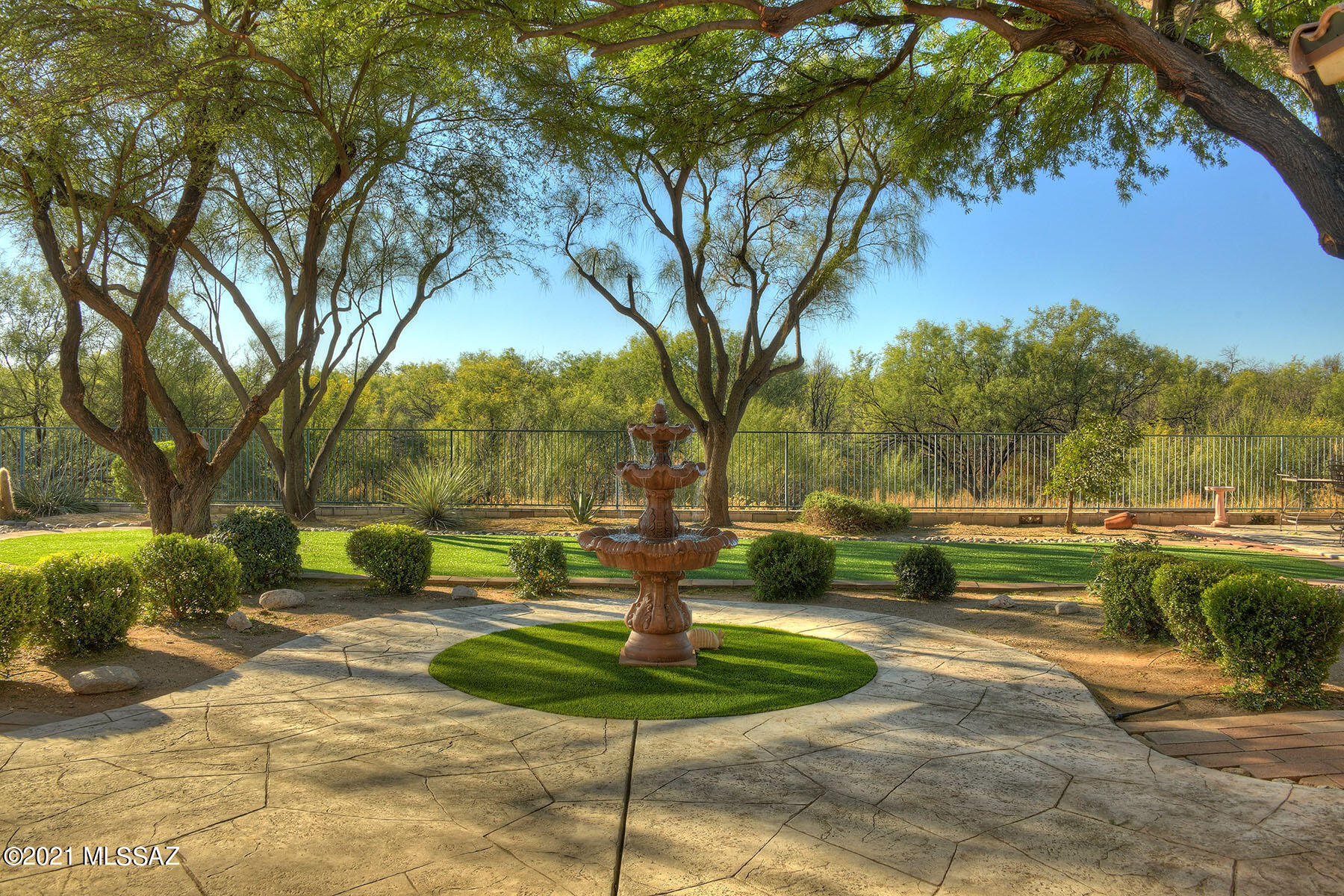 This beautiful home is located in the gated Lakes at Castle Rock with 4 BEDROOMS, 3 BATHS and 3 CAR GARAGE. Large premium lot that backs up to 73 acres of common area. Remodeled 2,905 square feet home with a split floorplan. Kitchen has beautiful granite, gas cooktop, newer appliances & separate island. Remodeled master suite offers large walk-in closet, double vanities & a garden tub with a huge separate shower. Large-manicured backyard with mature mesquite trees, artificial grass, peaceful fountain & covered patio. Lots of natural light & walls of window. New FLOORING, 2020-New ROOF, 2016-Newer HVAC, 2017 & 2018-REMODELED, 2021-Soft water system & all new front landscaping & irrigation. Lakes at Castle Rock offers a fitness center, rec center, 14 lakes, 2 pool, basketball & tennis courts