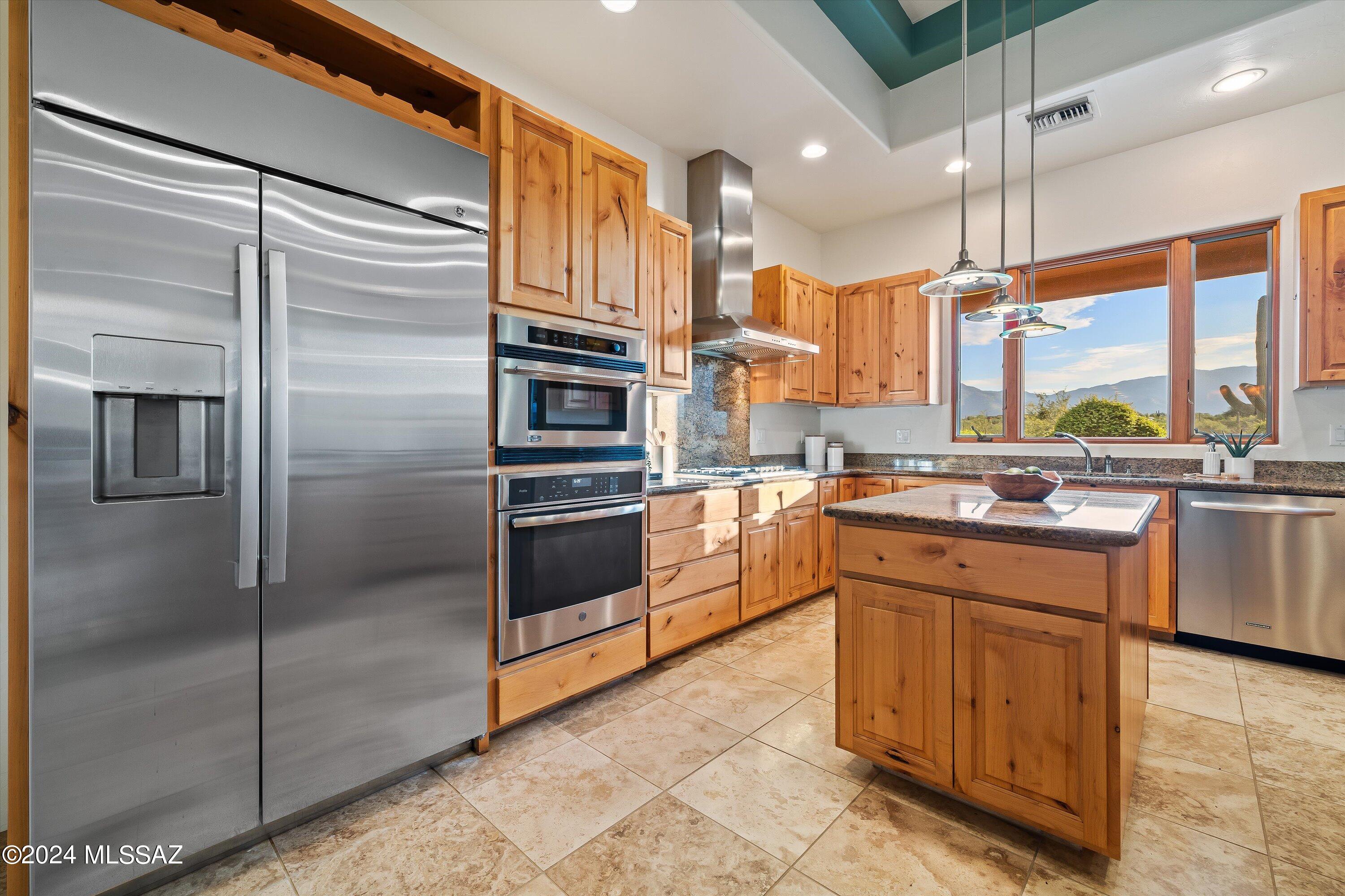 Coyote Creek (1-395) - Residential