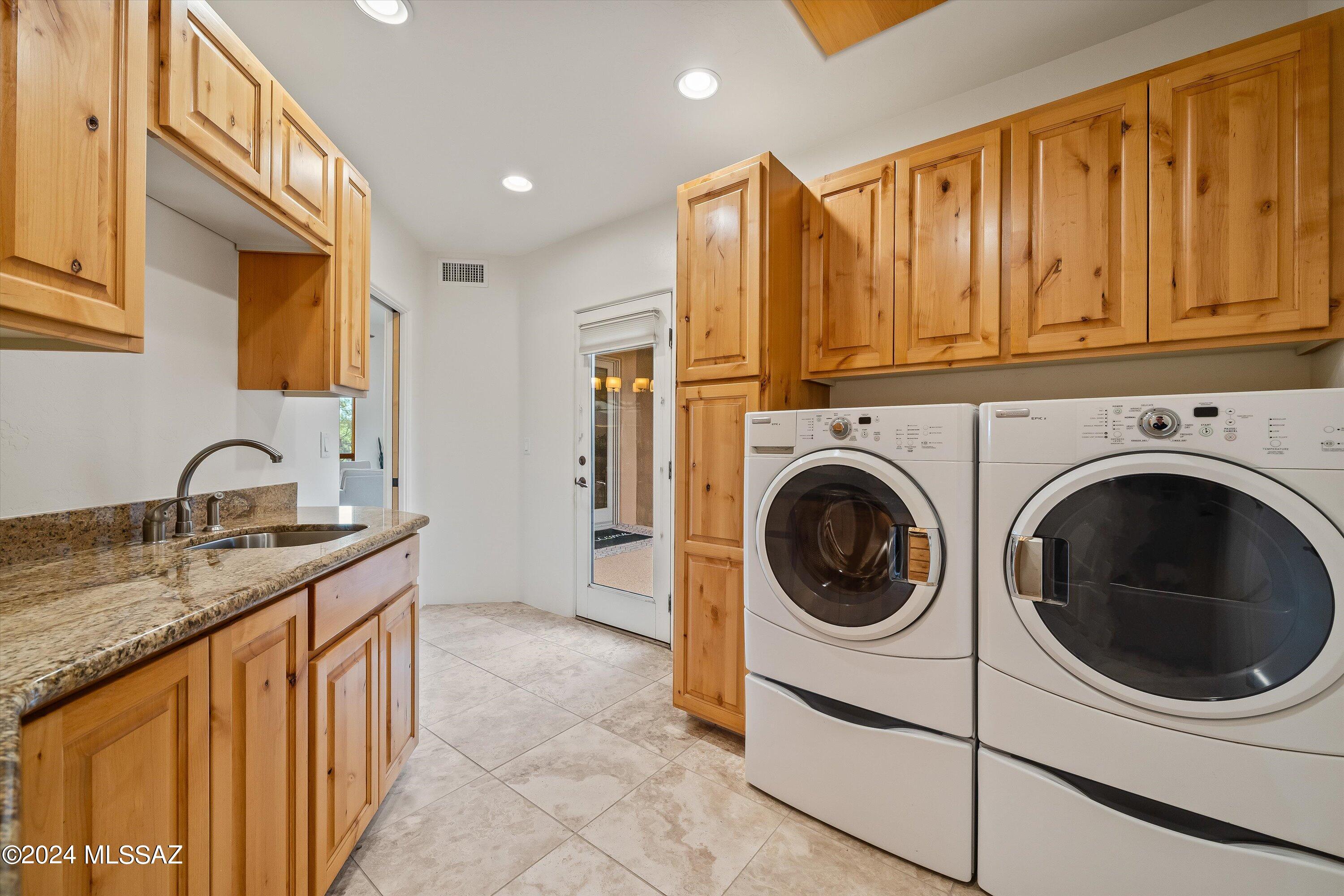 Coyote Creek (1-395) - Residential