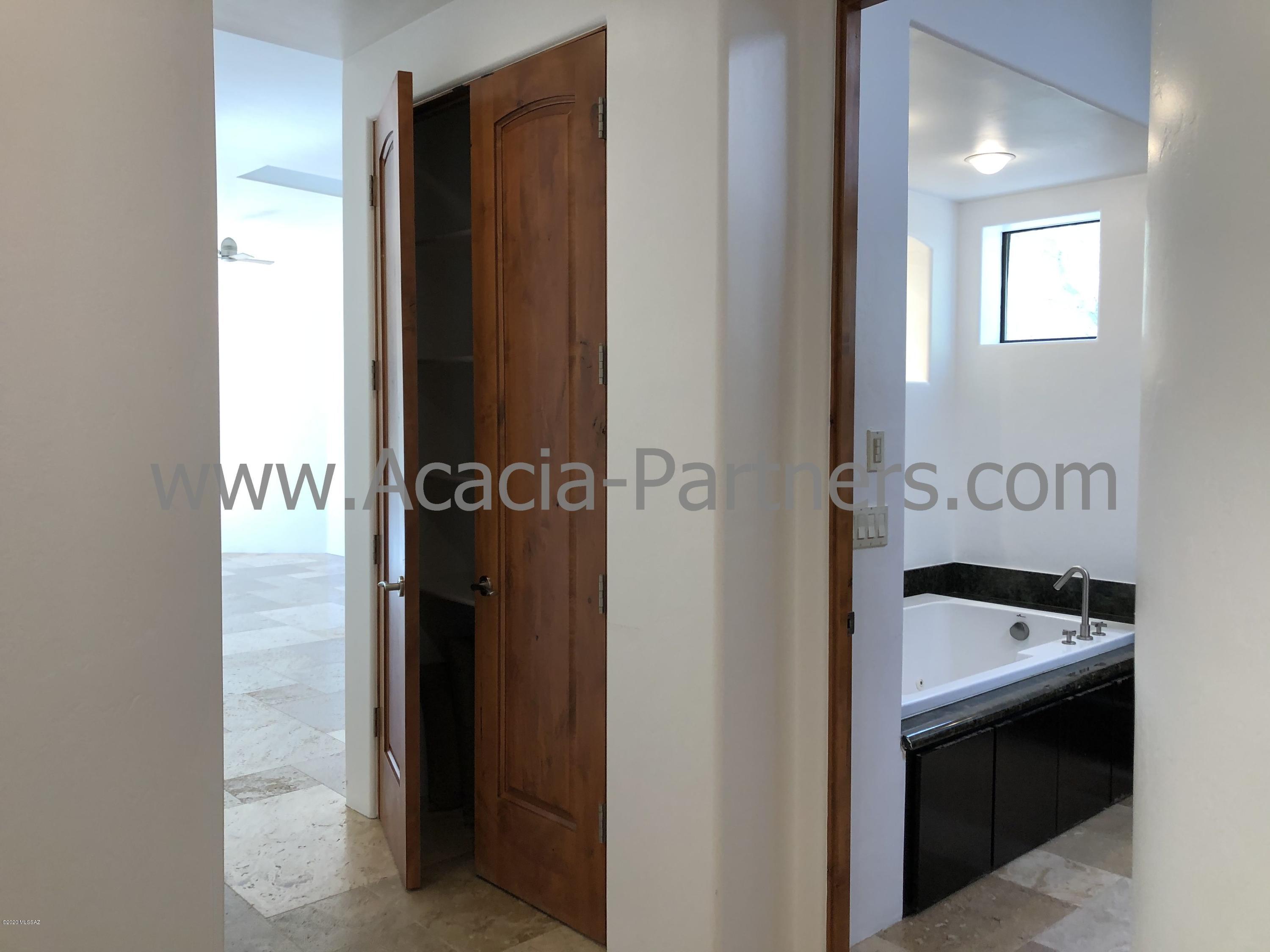 Unsubdivided - Residential Lease