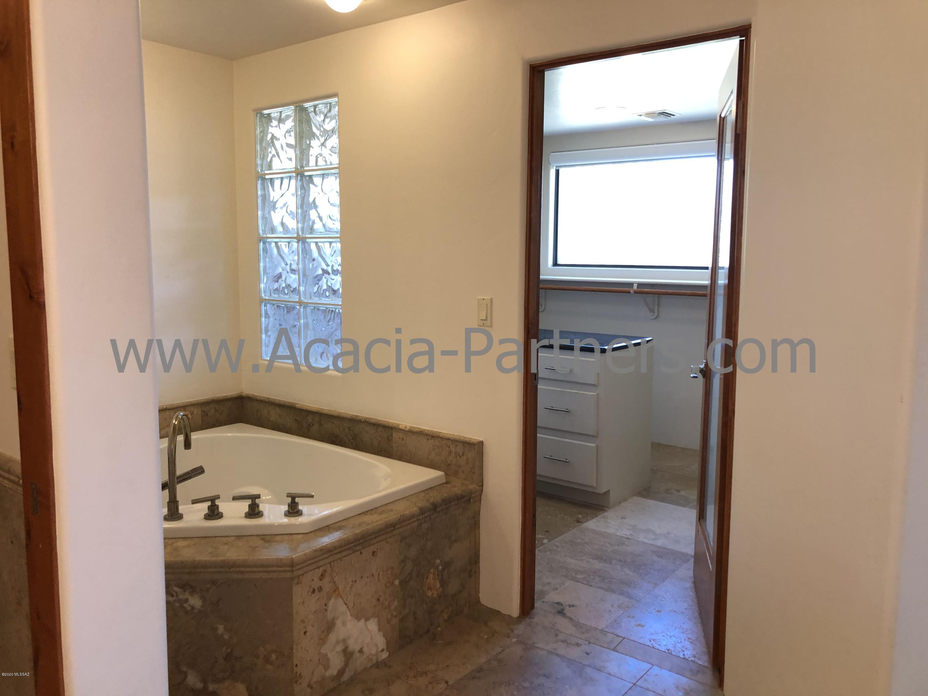 Unsubdivided - Residential Lease