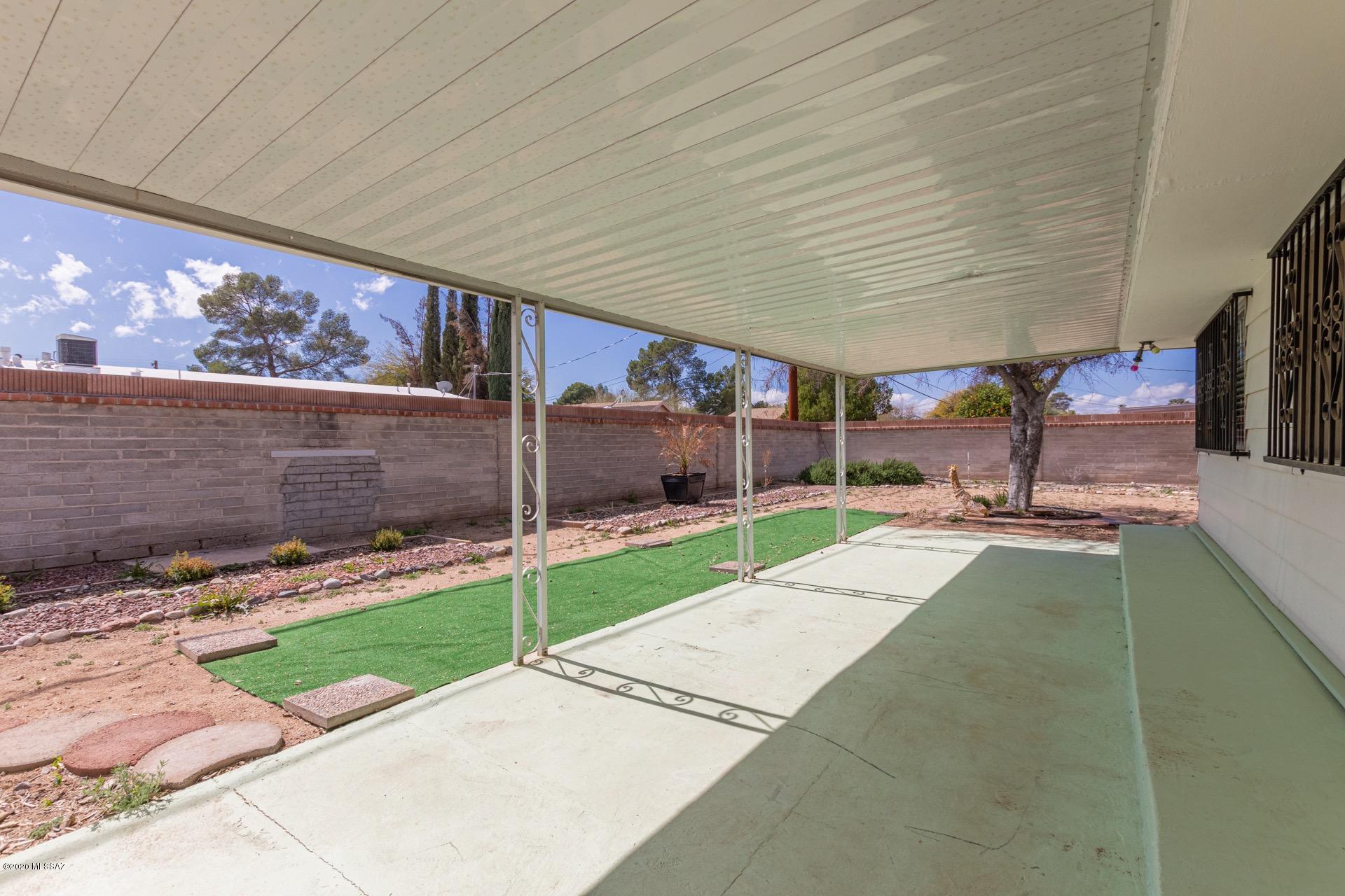 Douglas Terrace (1-69) - Residential