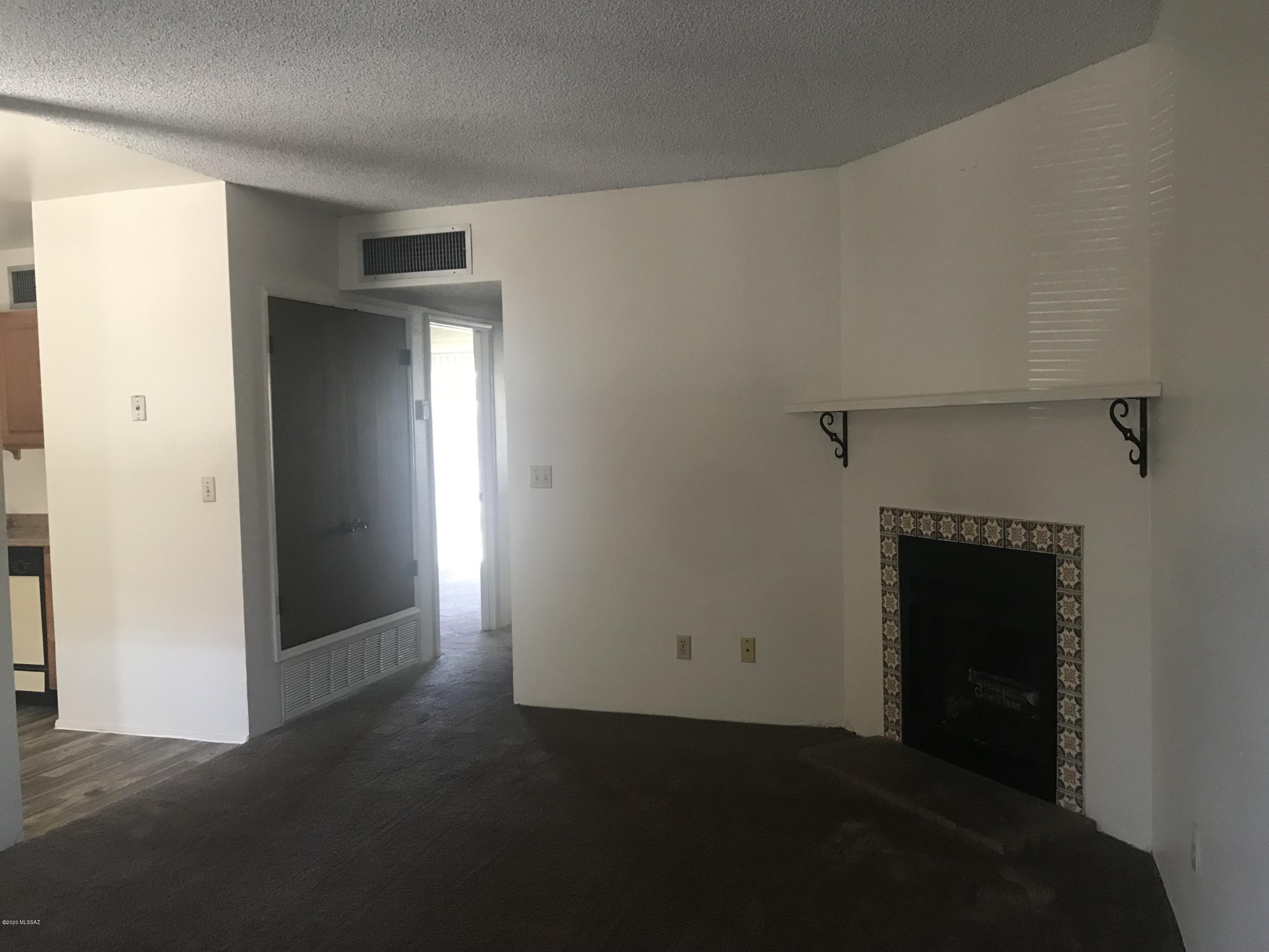 North Mountain Est. Condos - Residential Lease