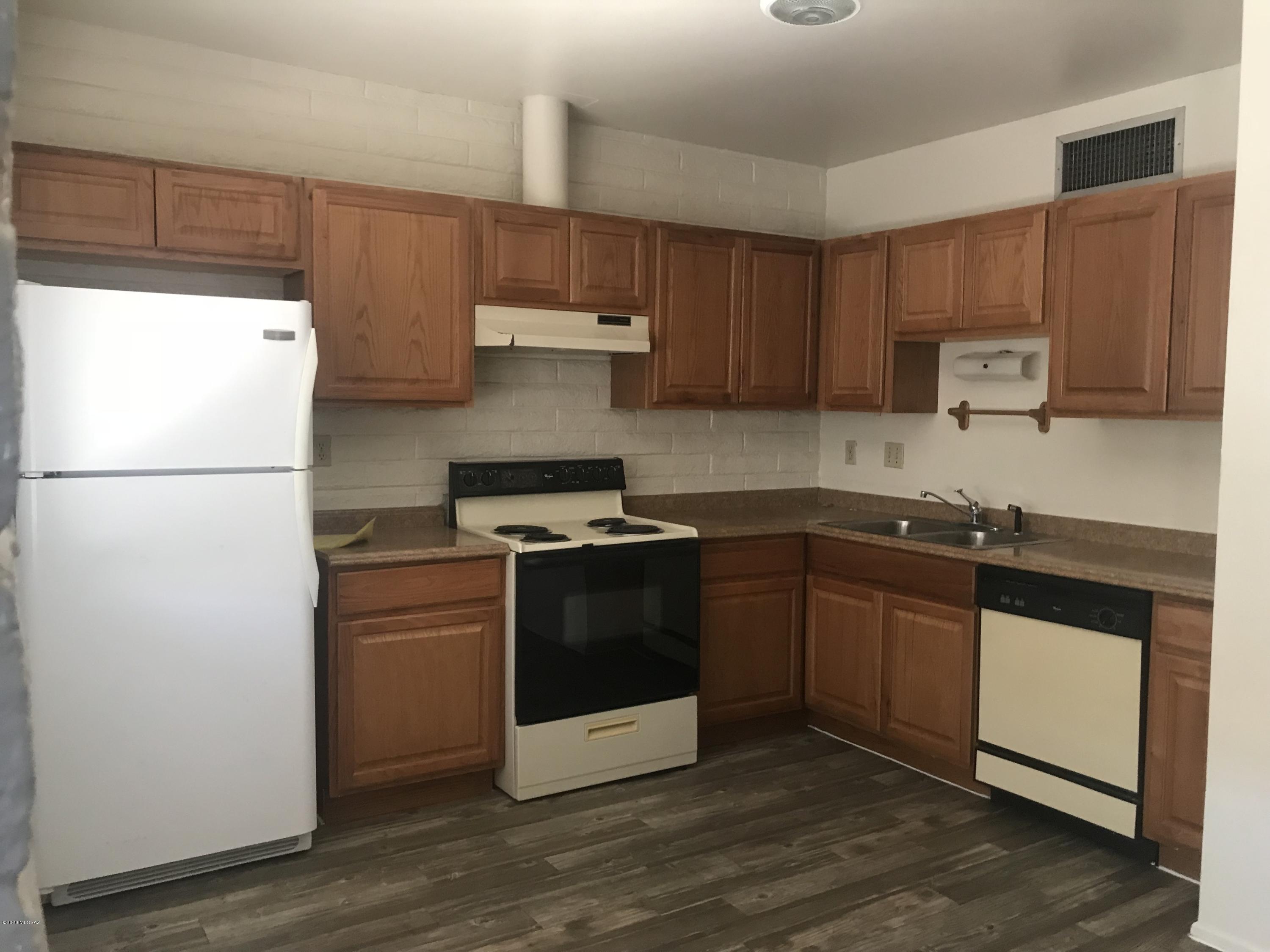 North Mountain Est. Condos - Residential Lease