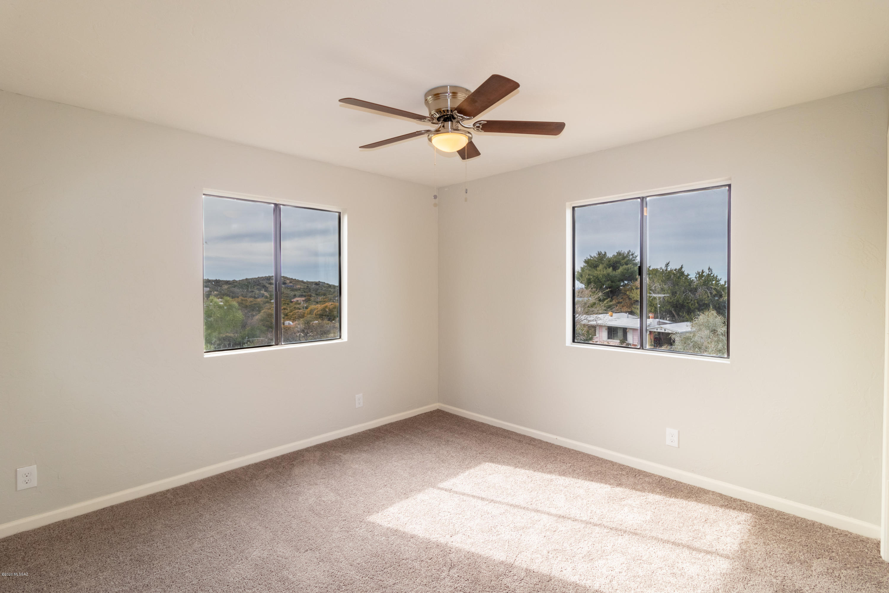 Los Robles Estates - Residential