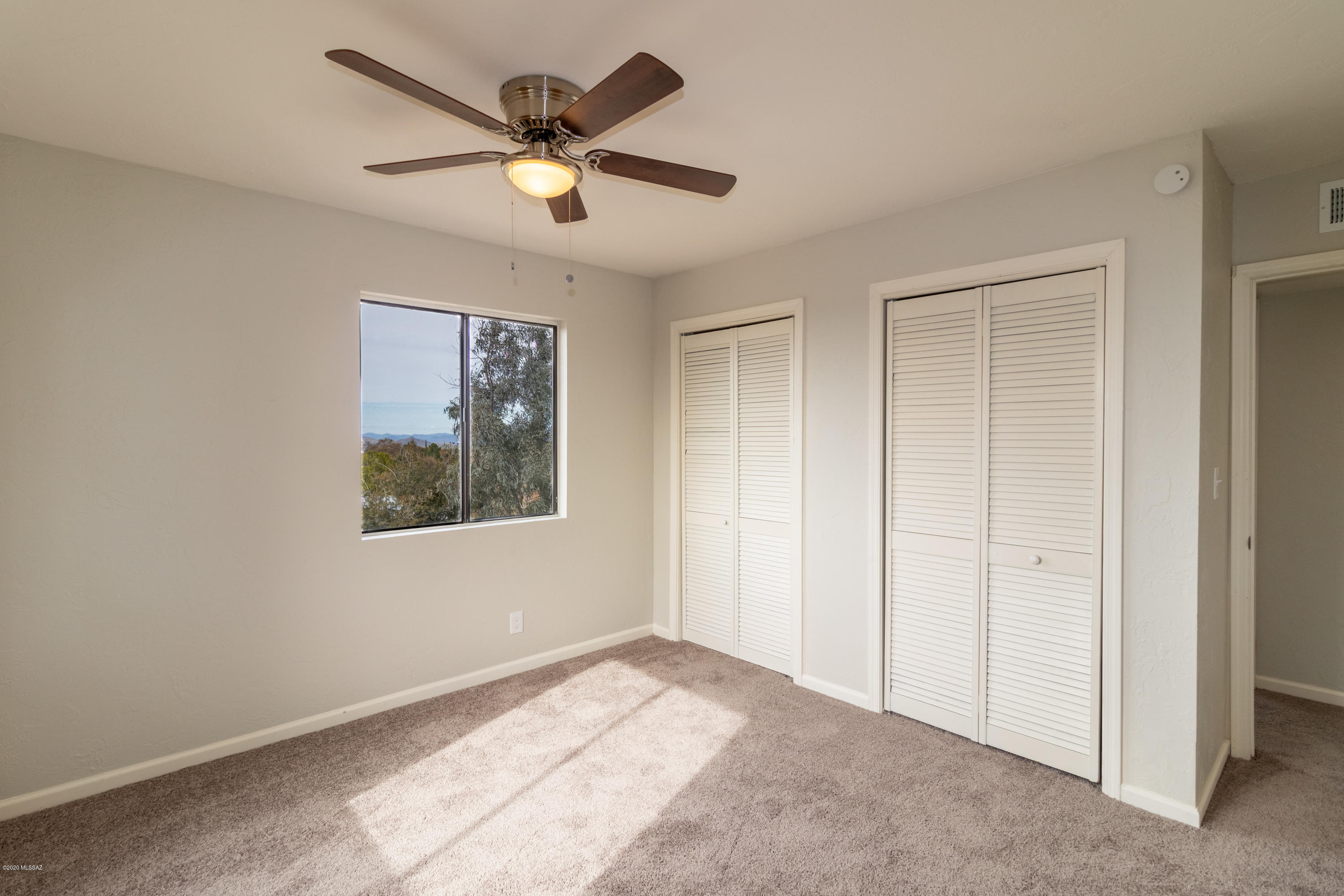 Los Robles Estates - Residential