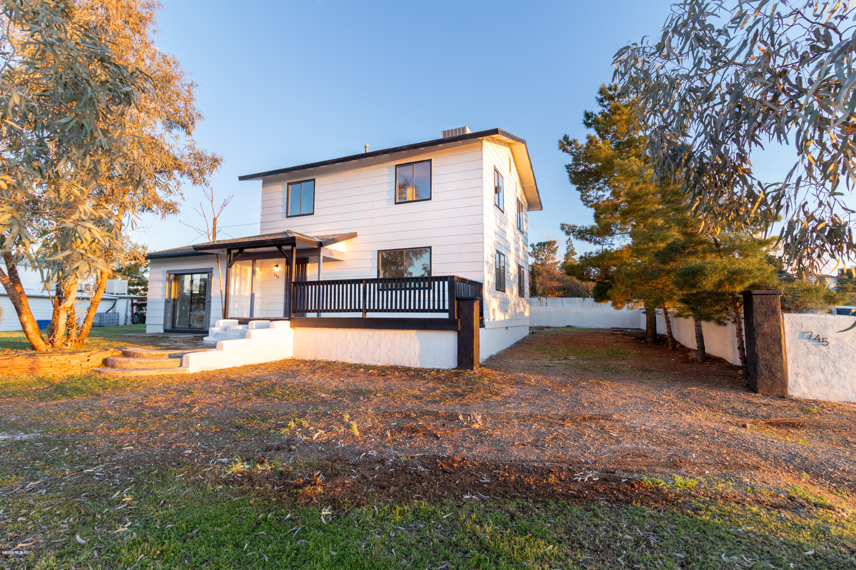 Los Robles Estates - Residential