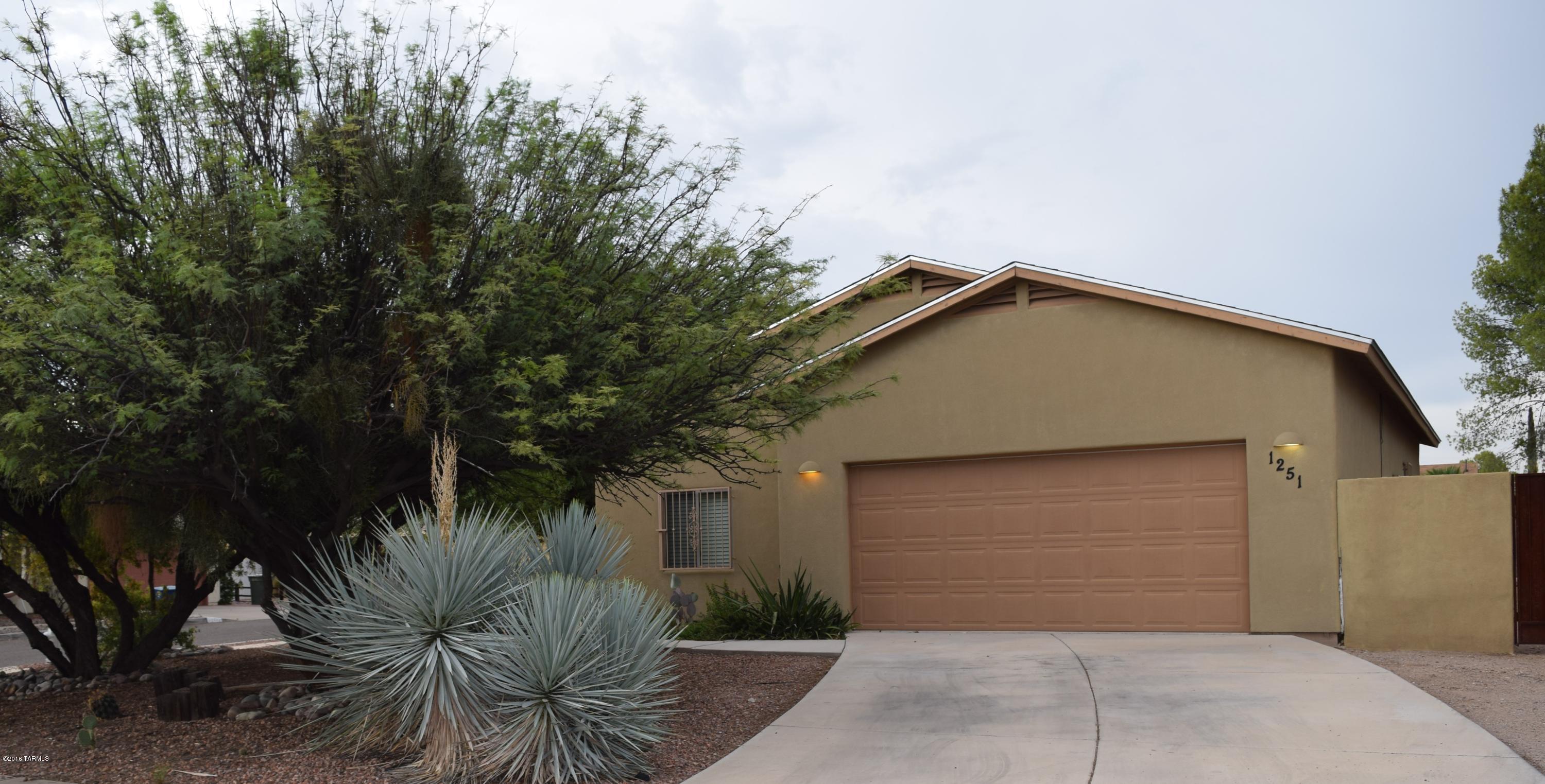 Paseo Vista (1-234) - Residential
