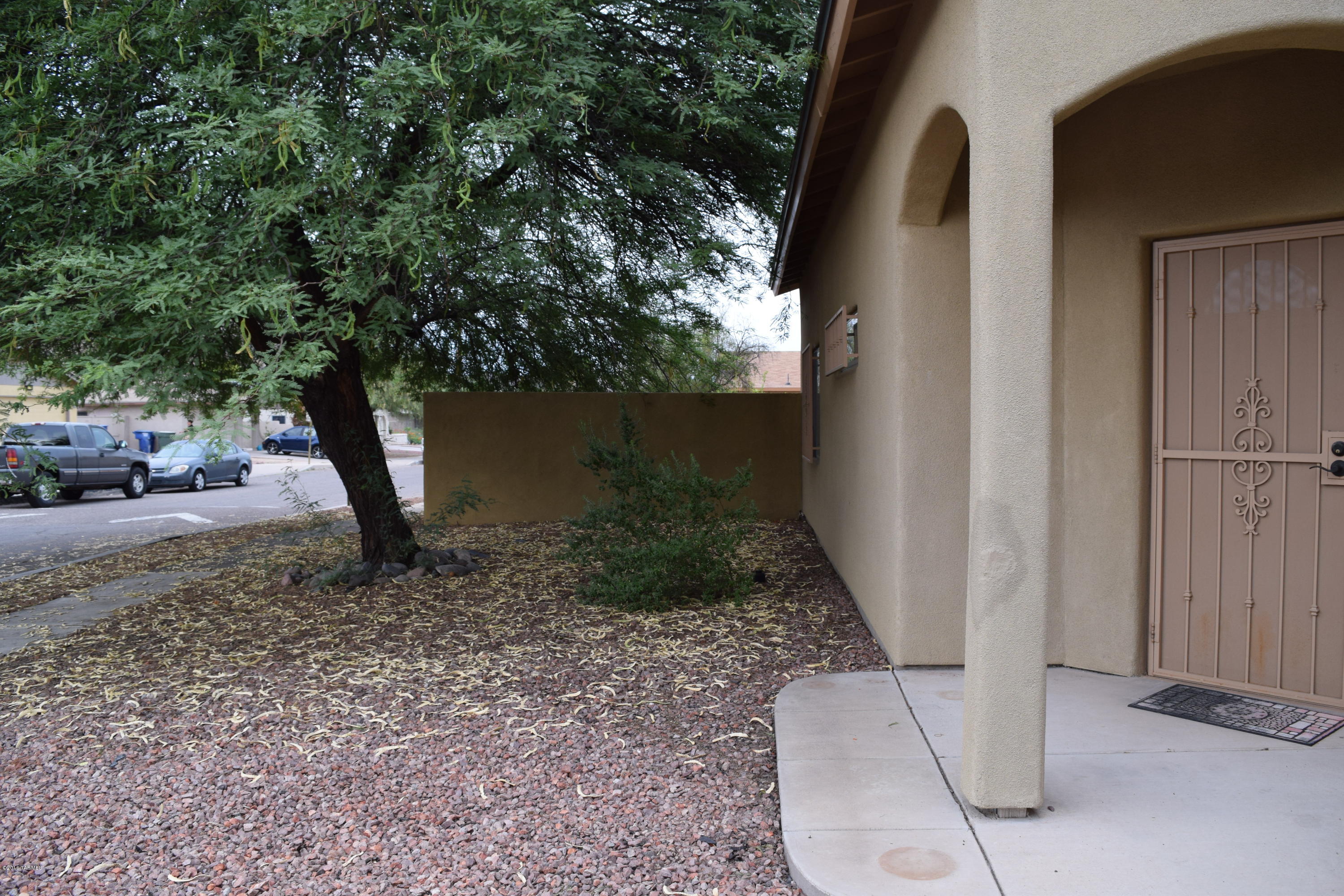 Paseo Vista (1-234) - Residential