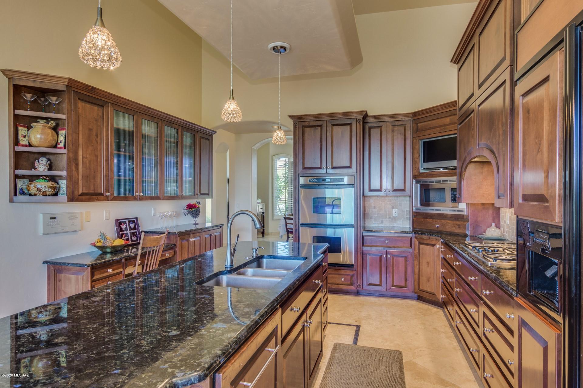 Canada Hills Estates (131-133) - Residential