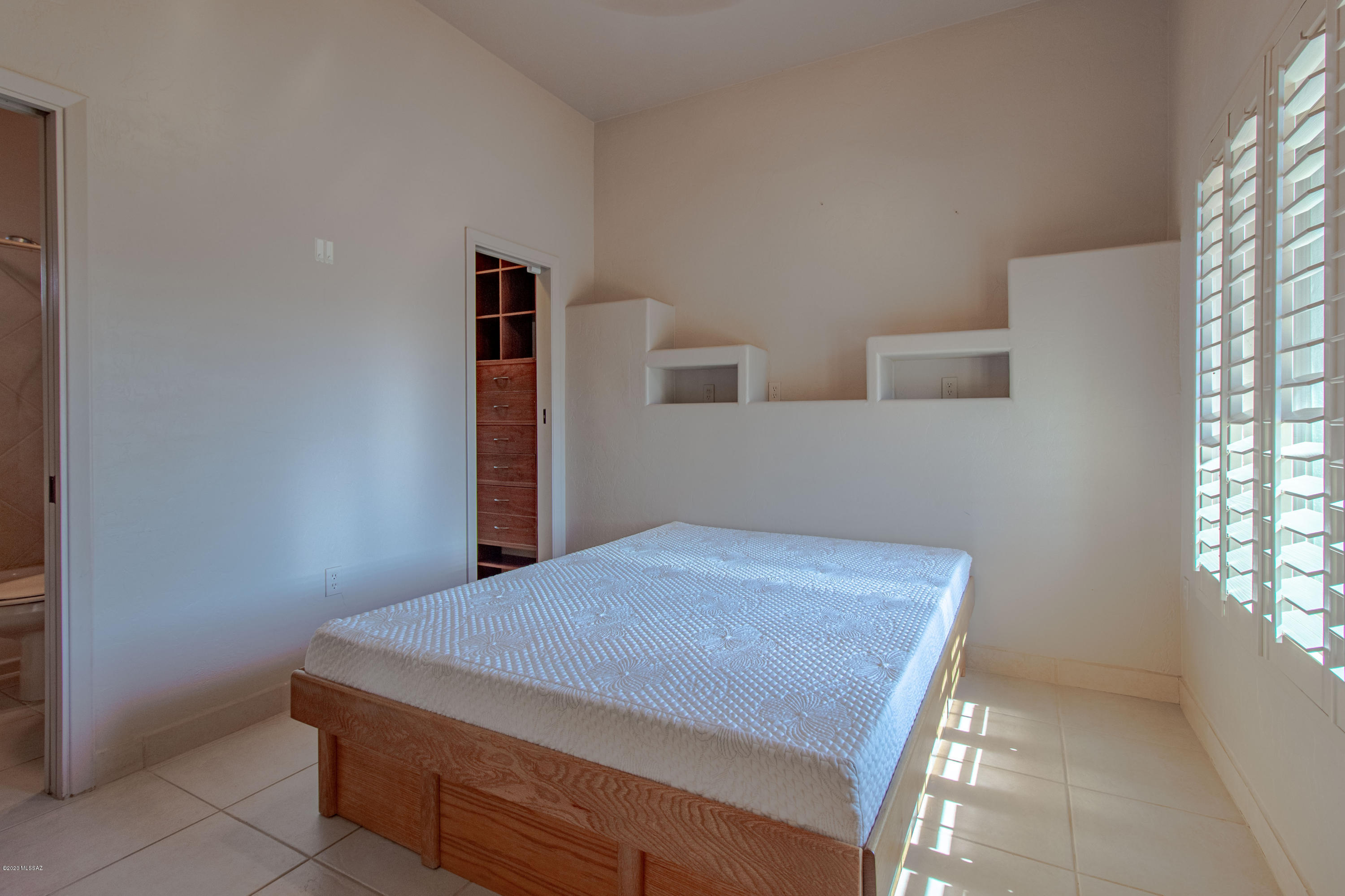 Unsubdivided - Residential Lease