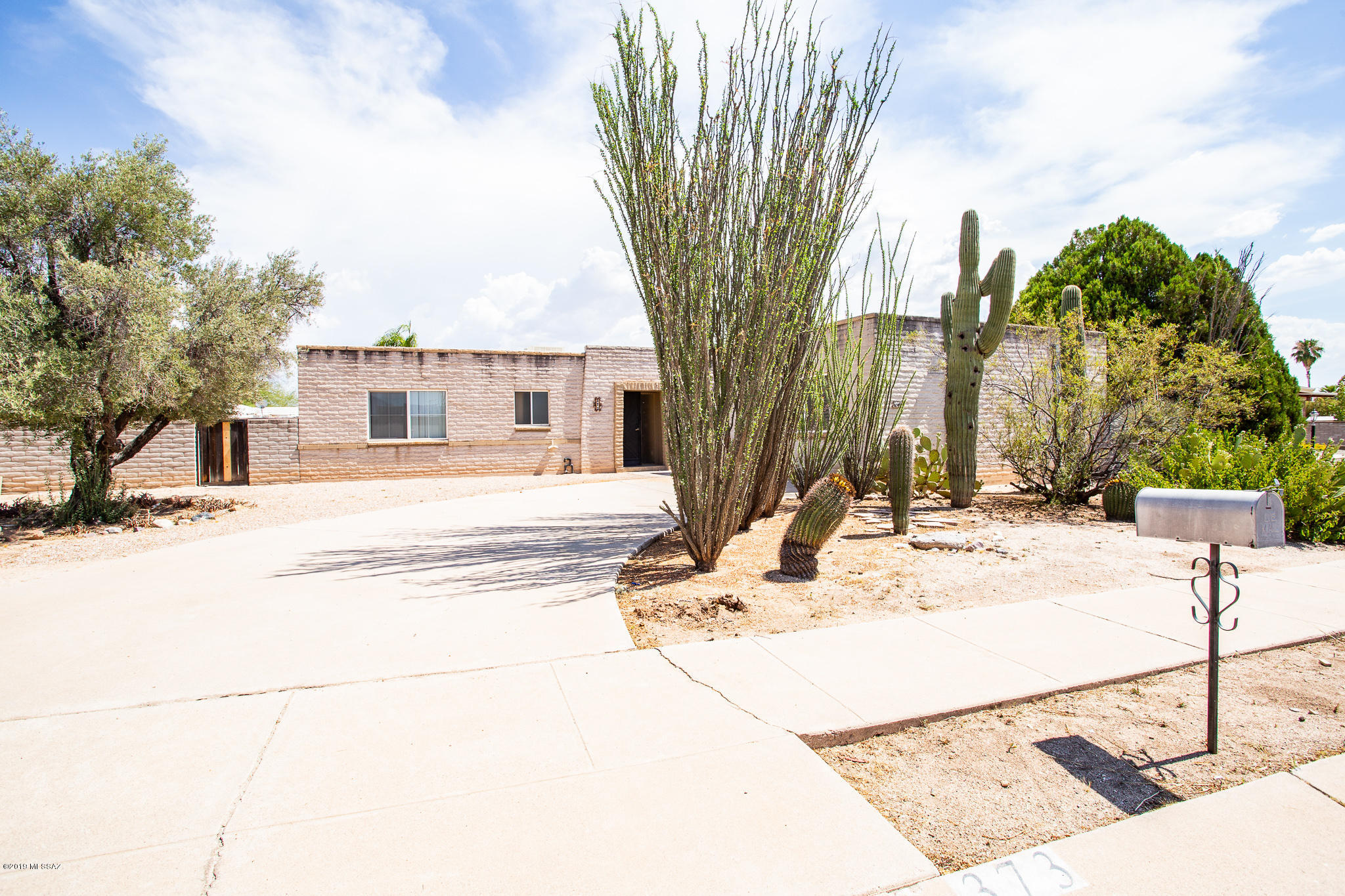 With 1764  sq ft of living space, this home has 5 bedrooms, 3 bathrooms, living  room with fireplace, family room, formal dining and large backyard with covered patio & pool great for entertaining. Spacious kitchen with plenty of cabinet space, breakfast bar & dining area. Located close to shopping, restaurants, and much more!