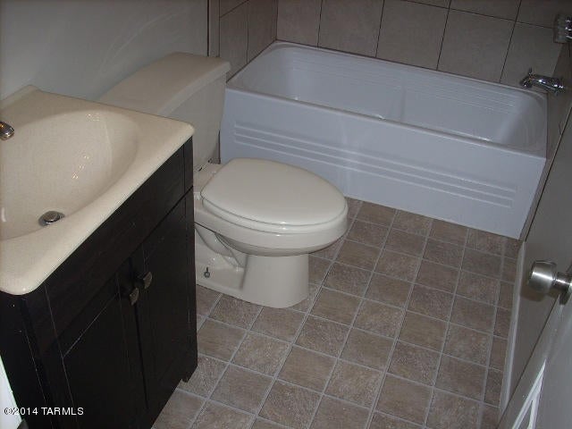 Unsubdivided - Residential Lease