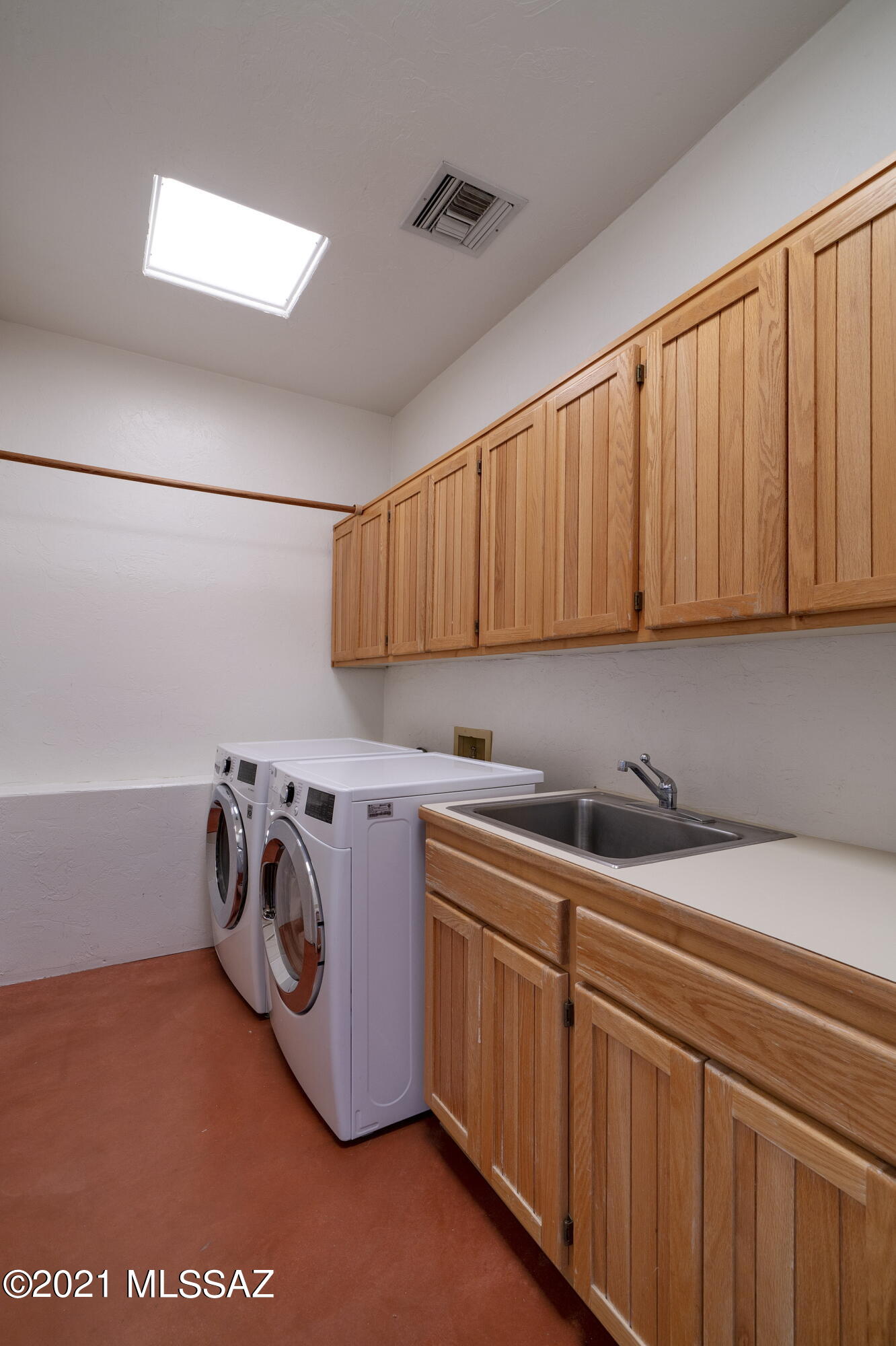 Casas Adobes Vistas (1-21) - Residential