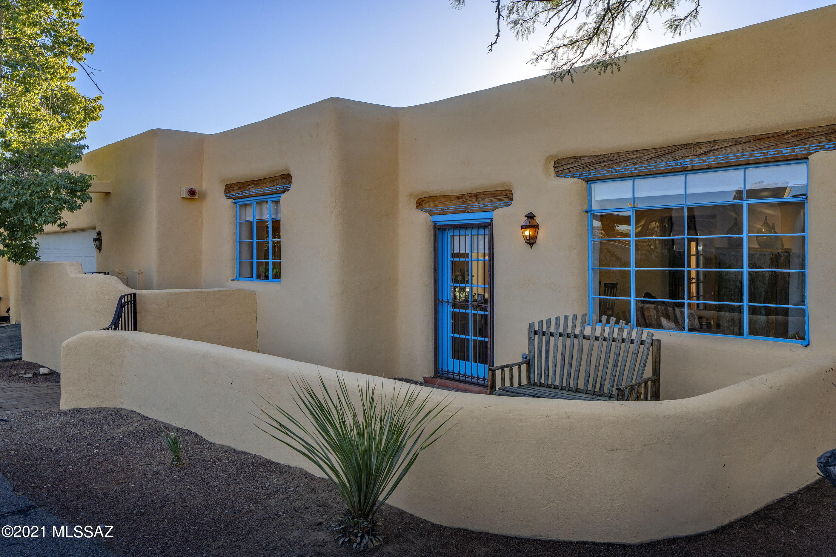 Casas Adobes Vistas (1-21) - Residential