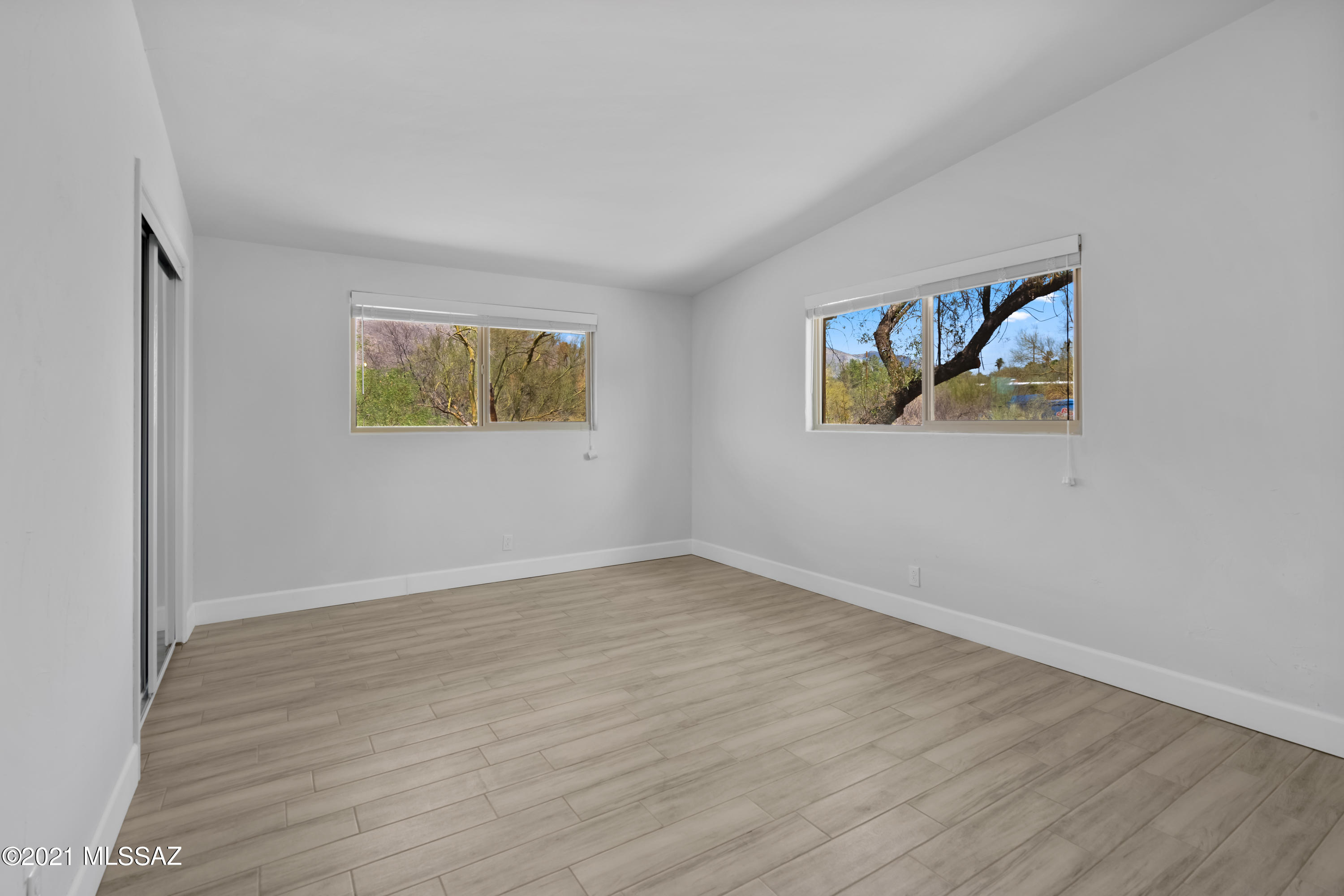 Catalina Village NO.3(1-77) - Residential