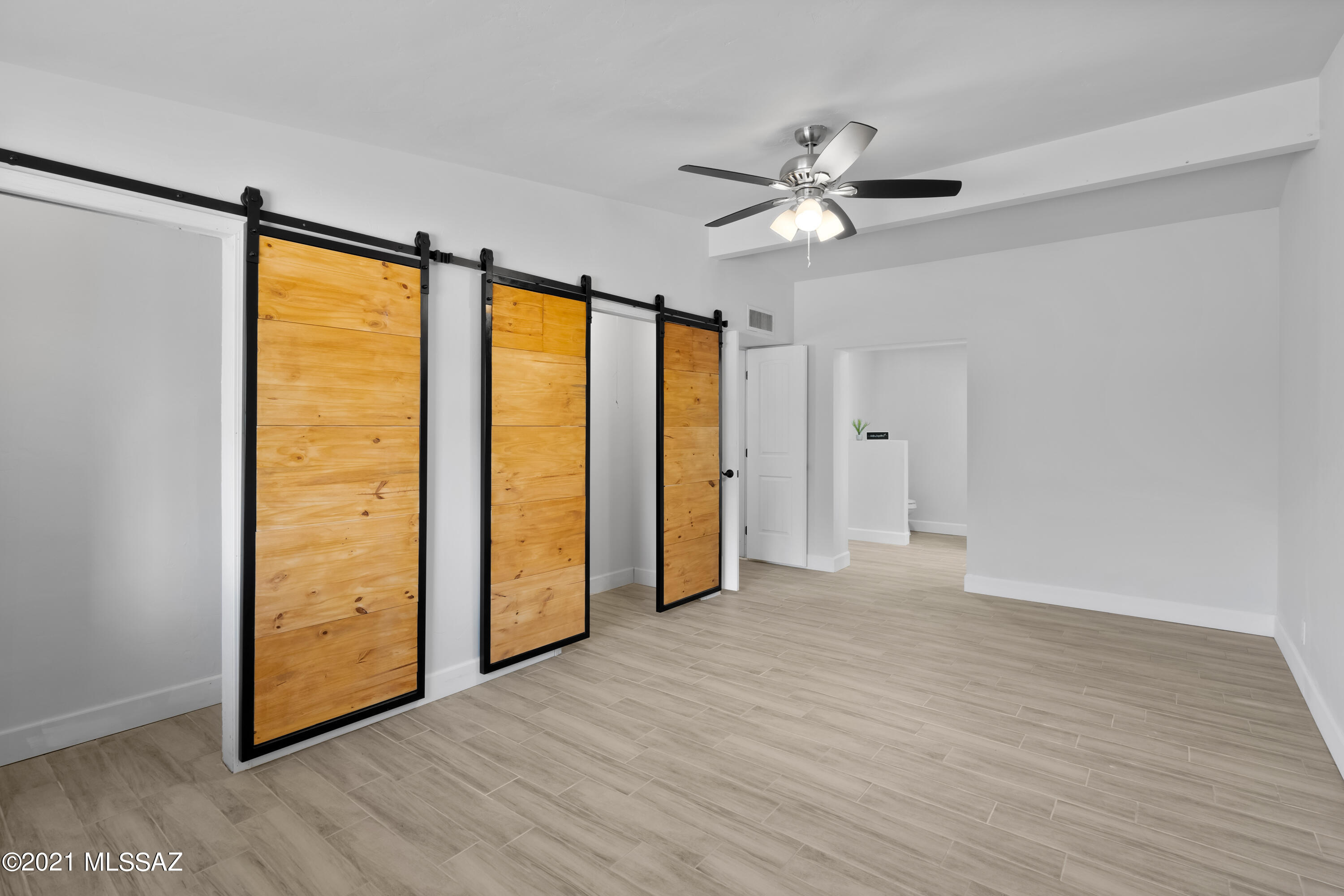 Catalina Village NO.3(1-77) - Residential