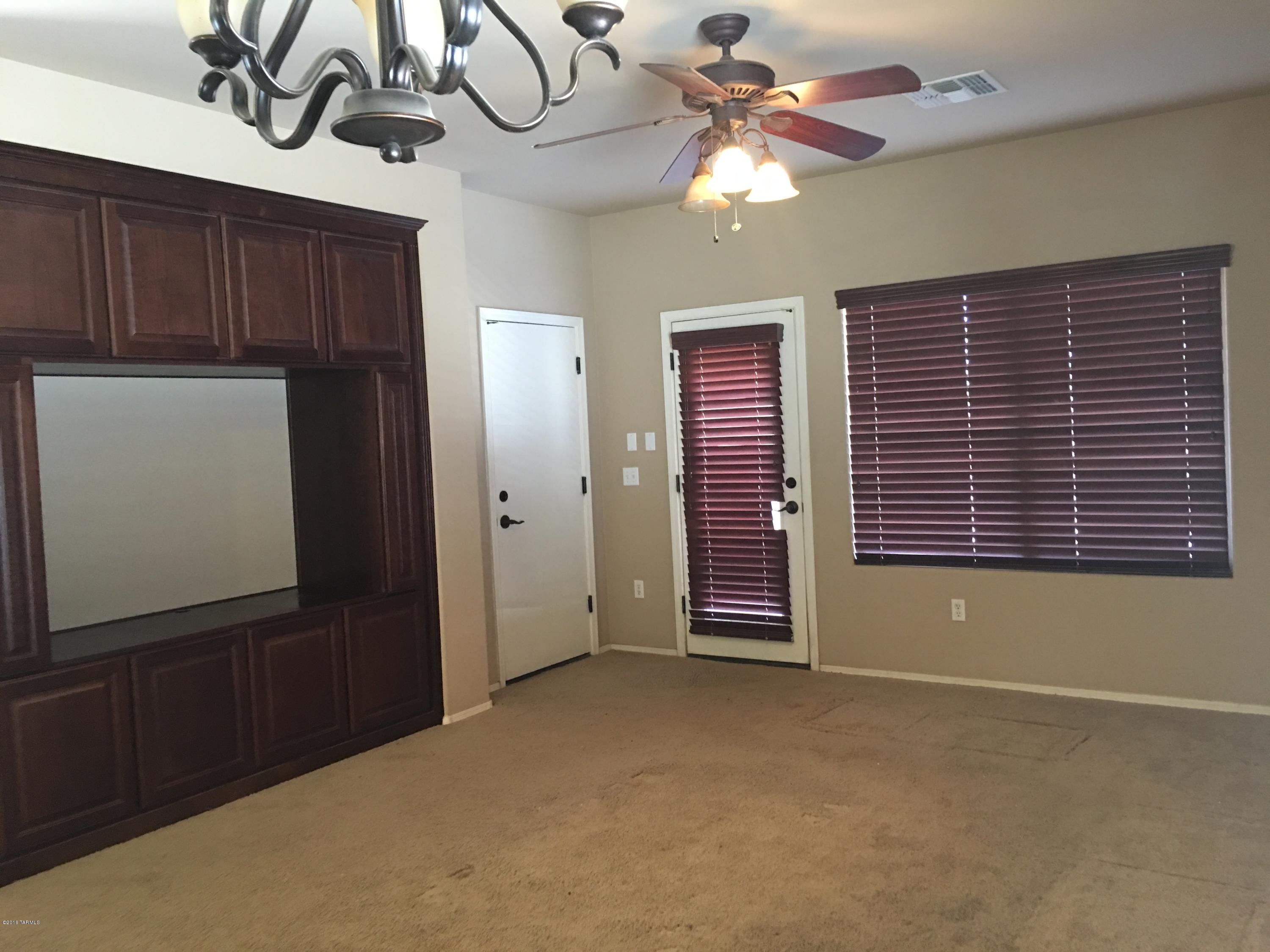 Presidios at Rancho Sahuarita (1-927) - Residential Lease