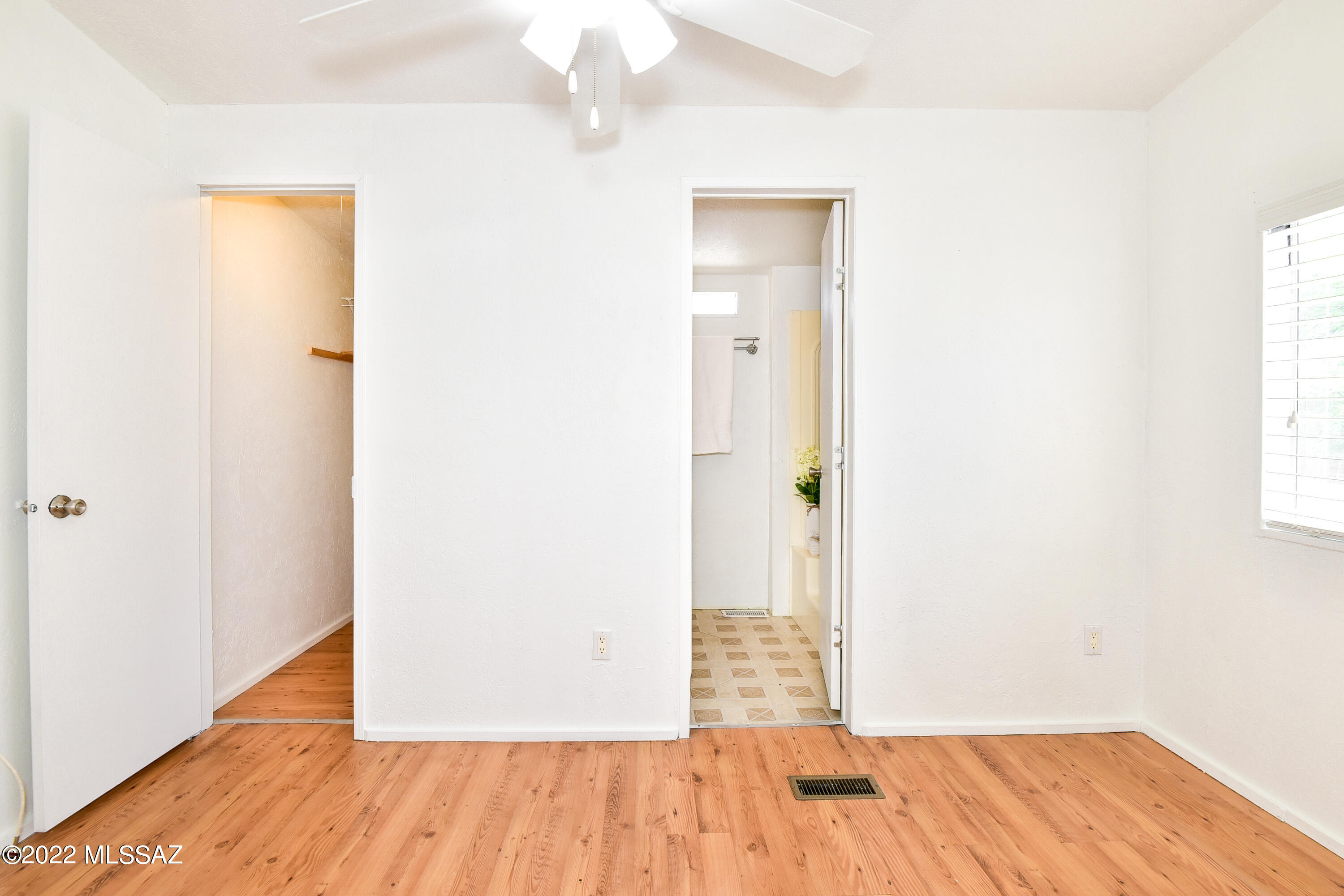 Country Club Terrace (1-108) - Residential