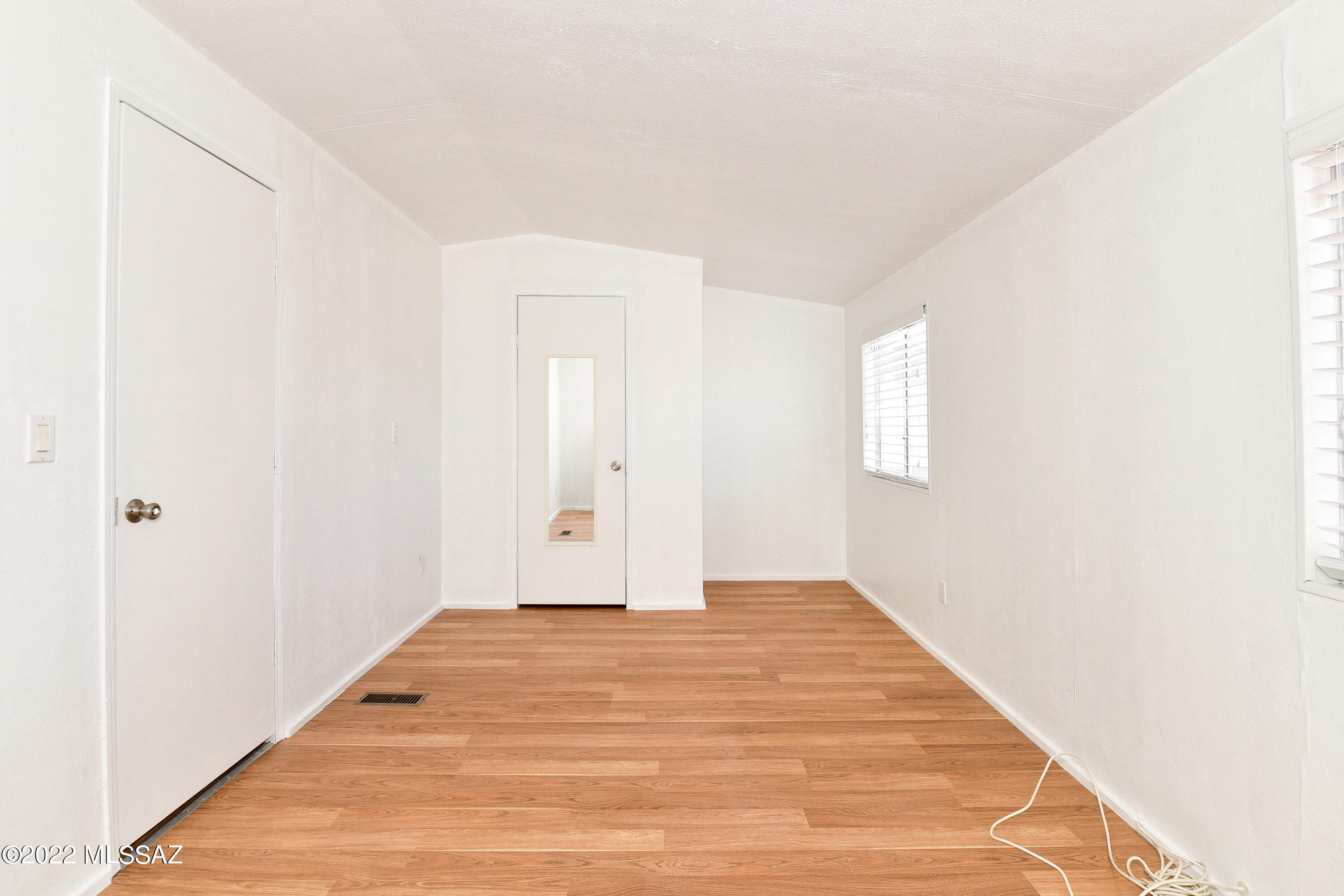Country Club Terrace (1-108) - Residential