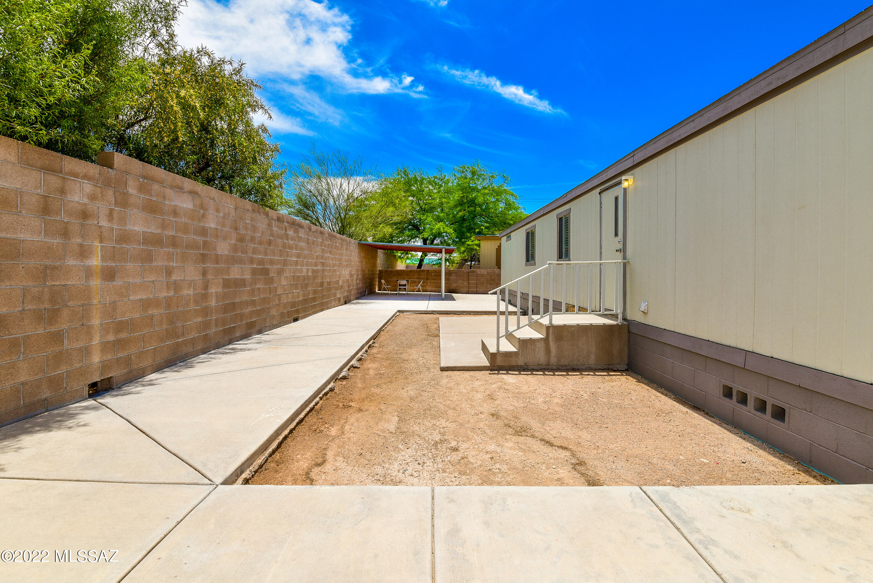 Country Club Terrace (1-108) - Residential