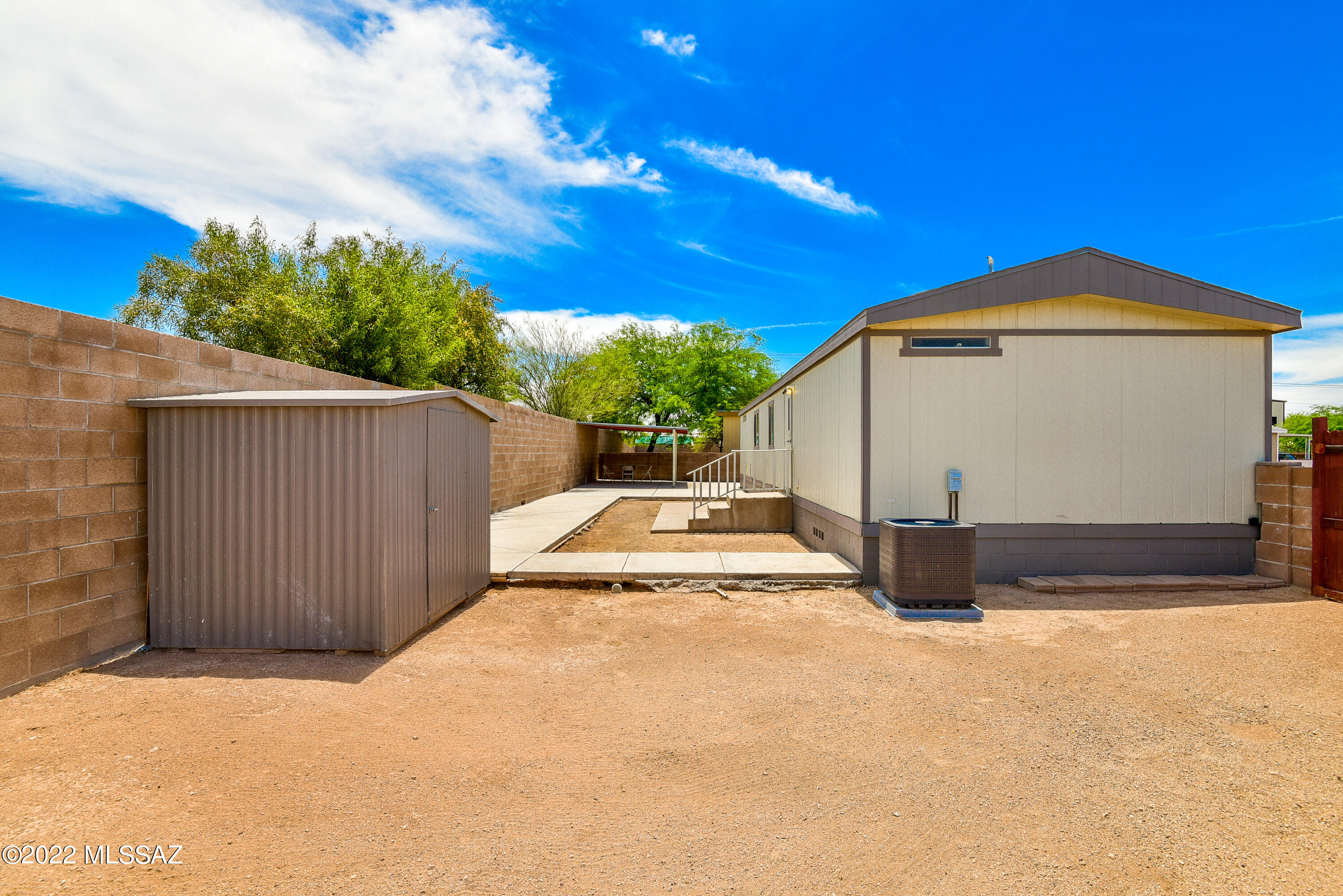 Country Club Terrace (1-108) - Residential