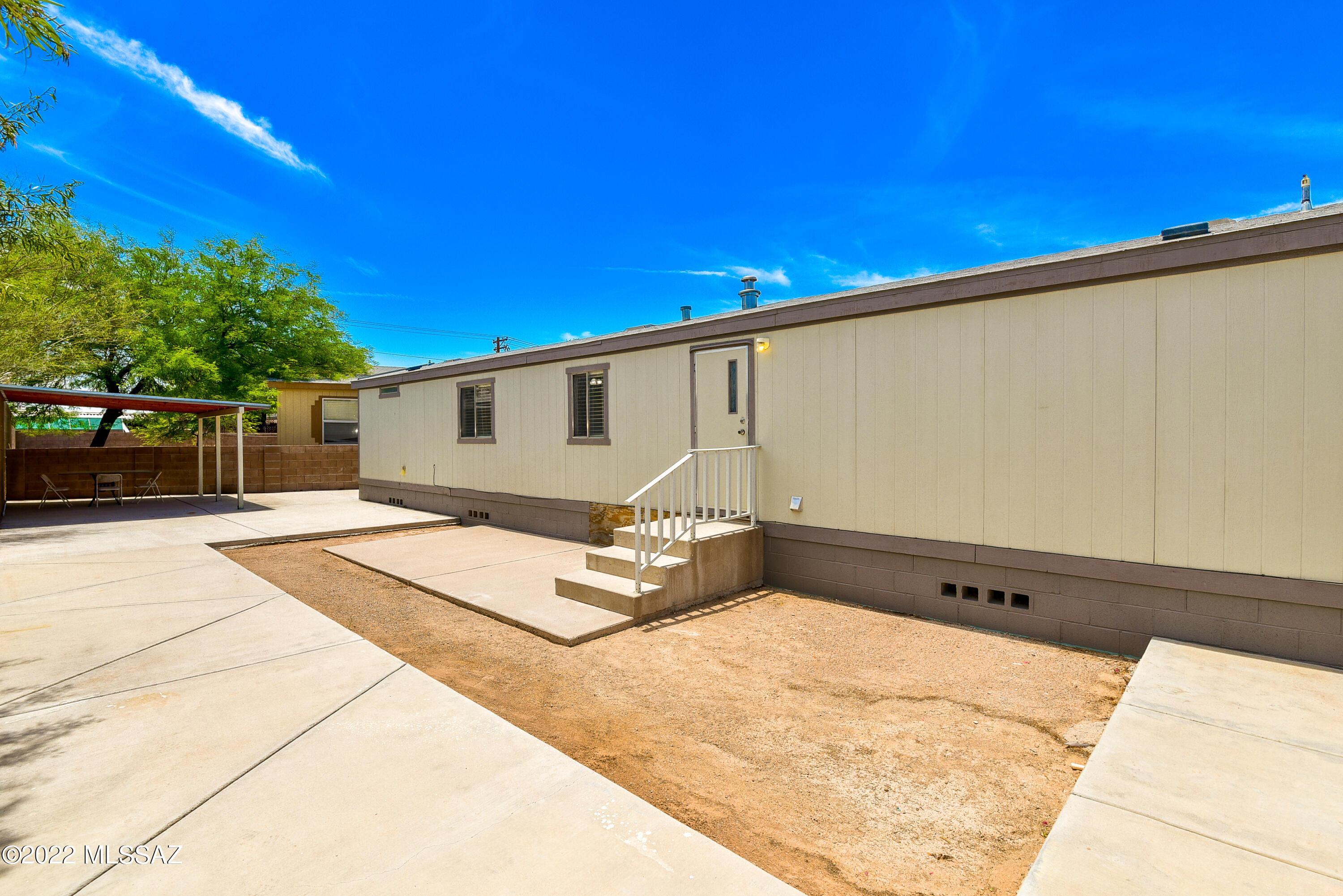 Country Club Terrace (1-108) - Residential
