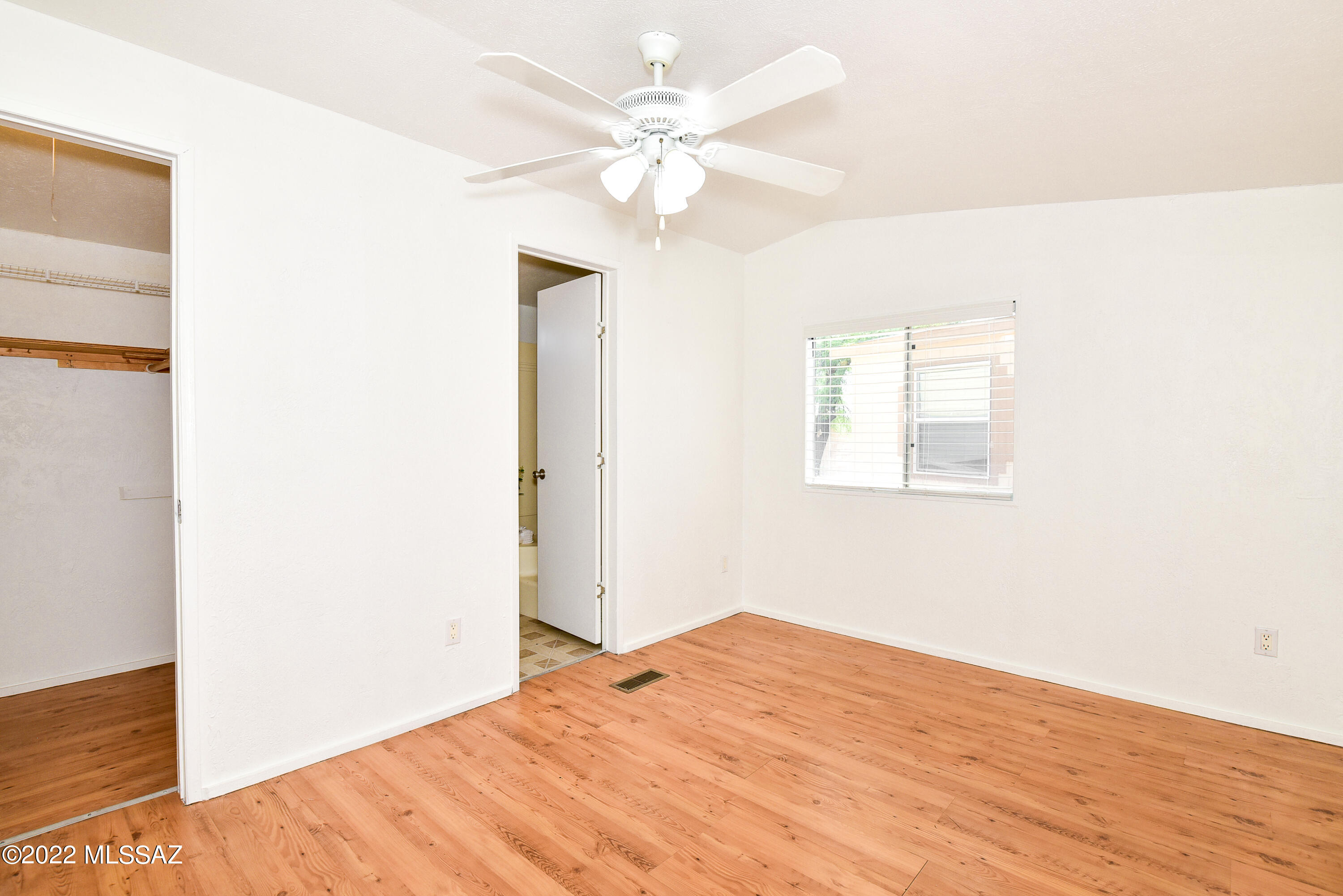 Country Club Terrace (1-108) - Residential