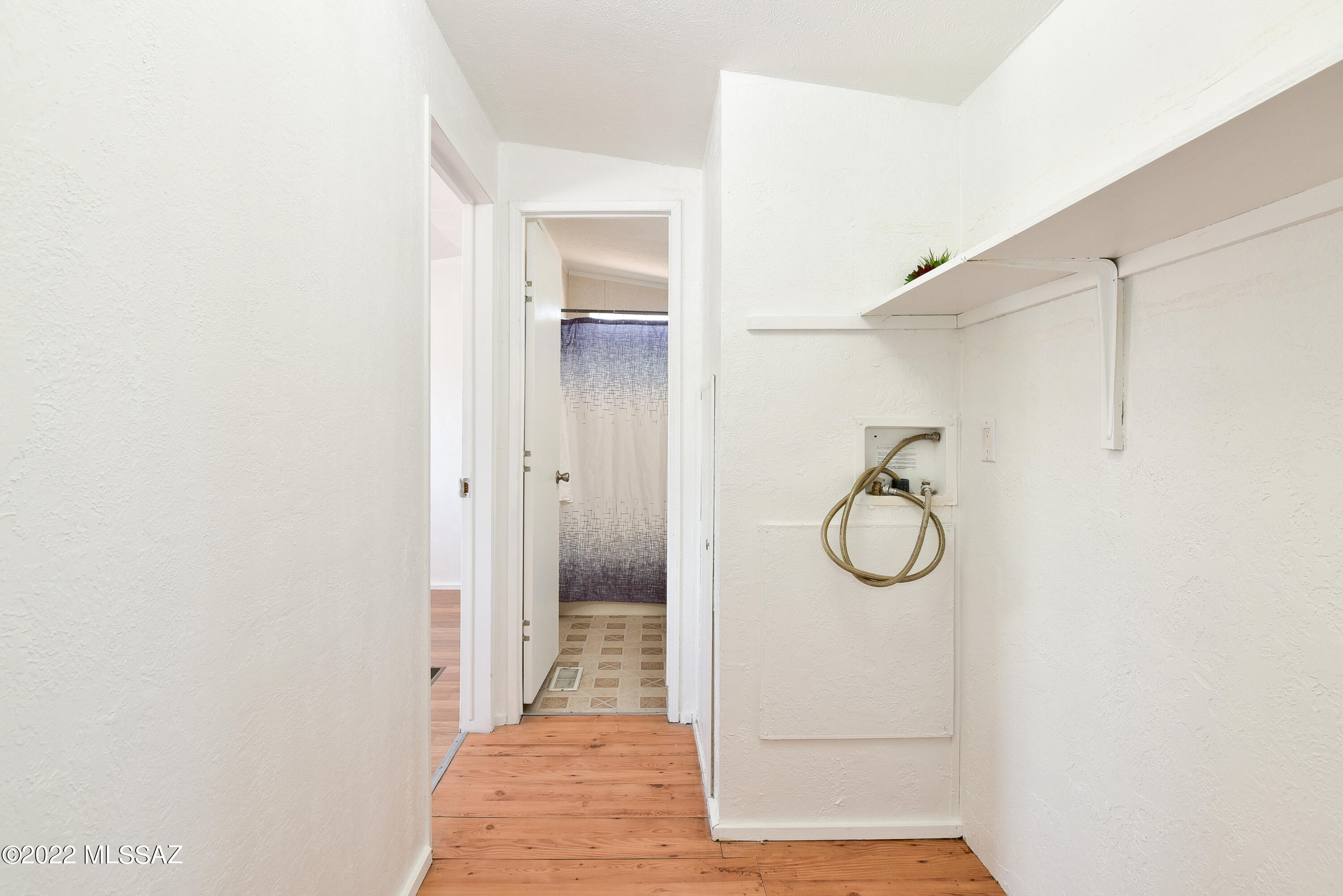 Country Club Terrace (1-108) - Residential