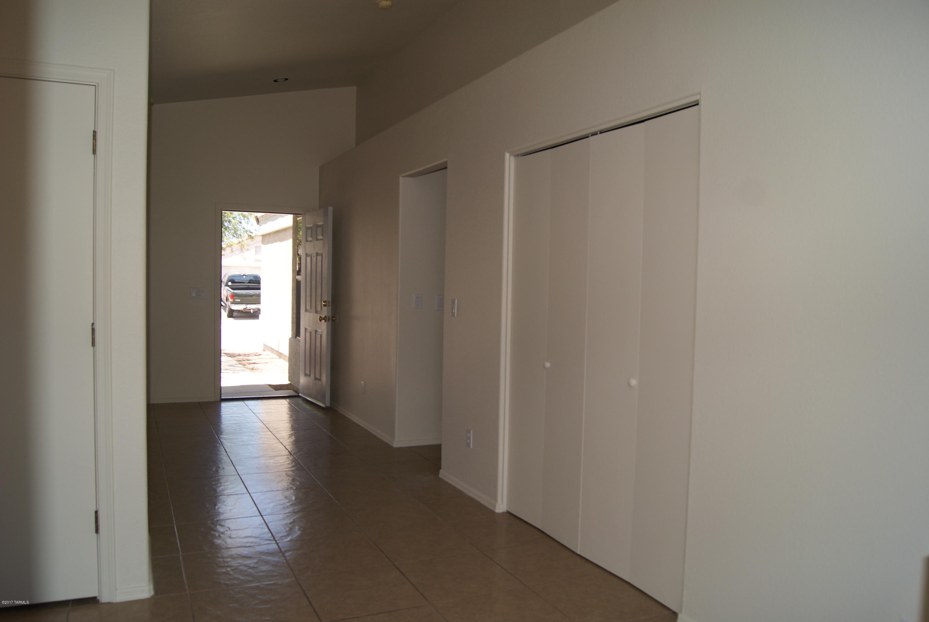 Diamond Key At Rita Ranch NO. 2 (1-67) - Residential Lease