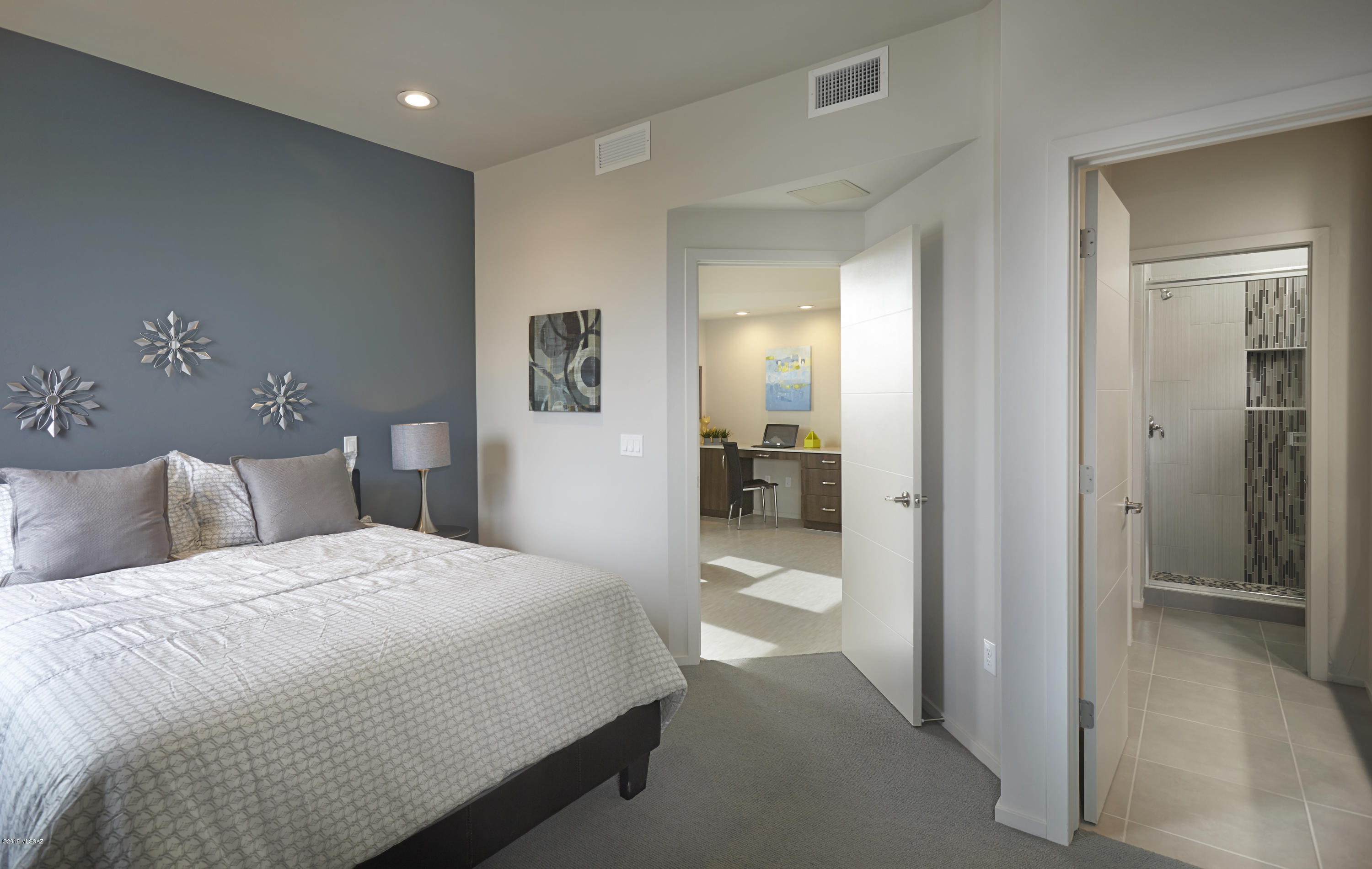 Park Modern SQ20171350679 - Residential