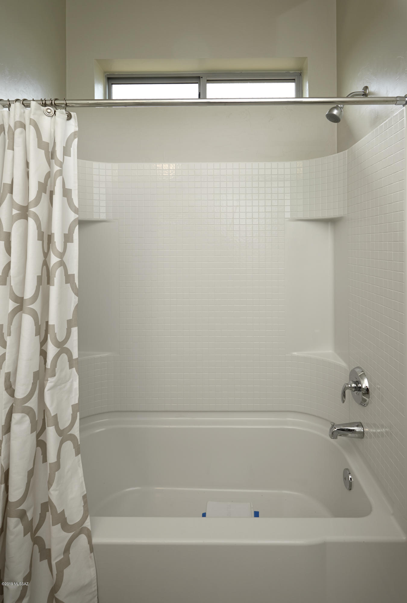 Park Modern SQ20171350679 - Residential