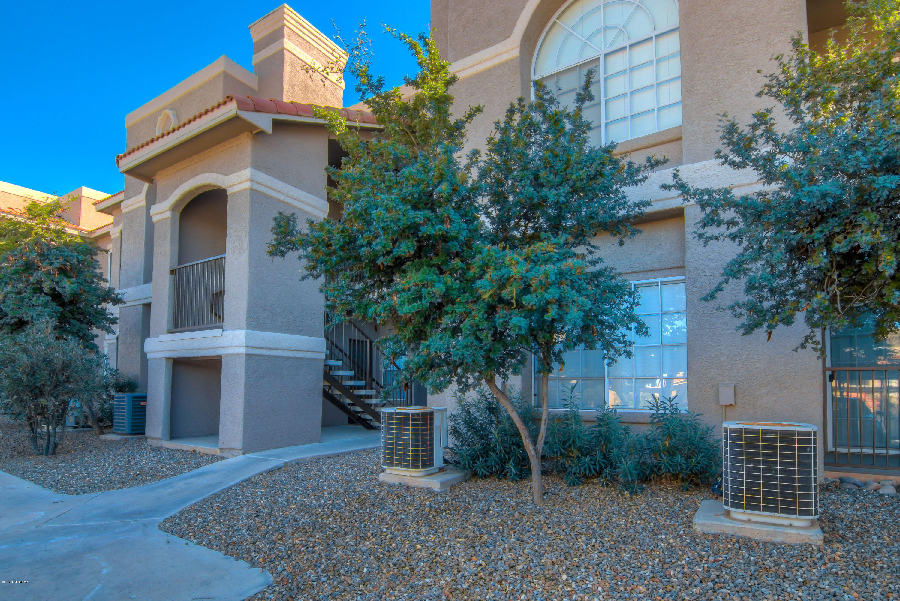 The Boulders at La Reserve Condominiums - Residential