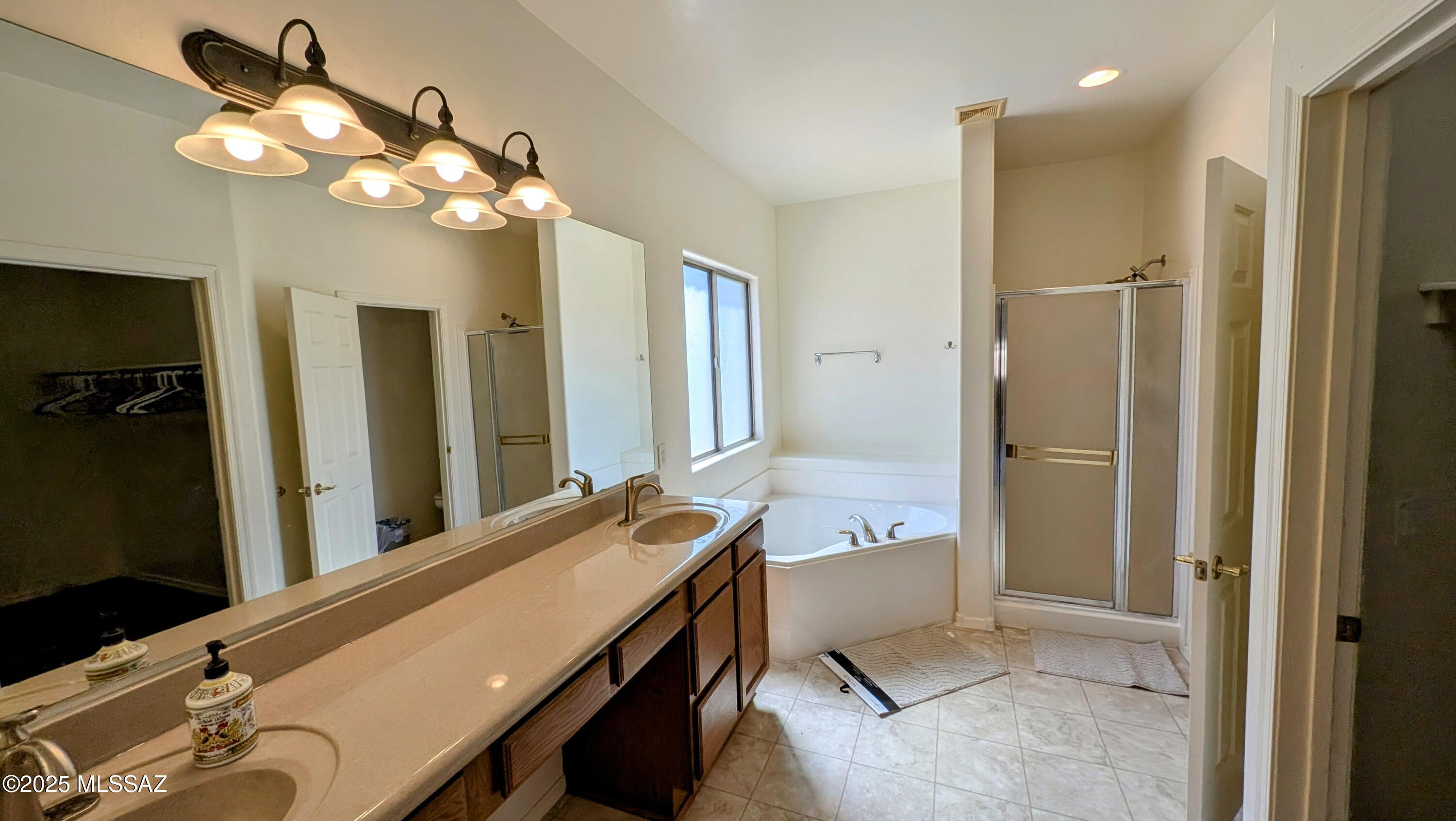 Rancho Del Lago (101-206) - Residential Lease