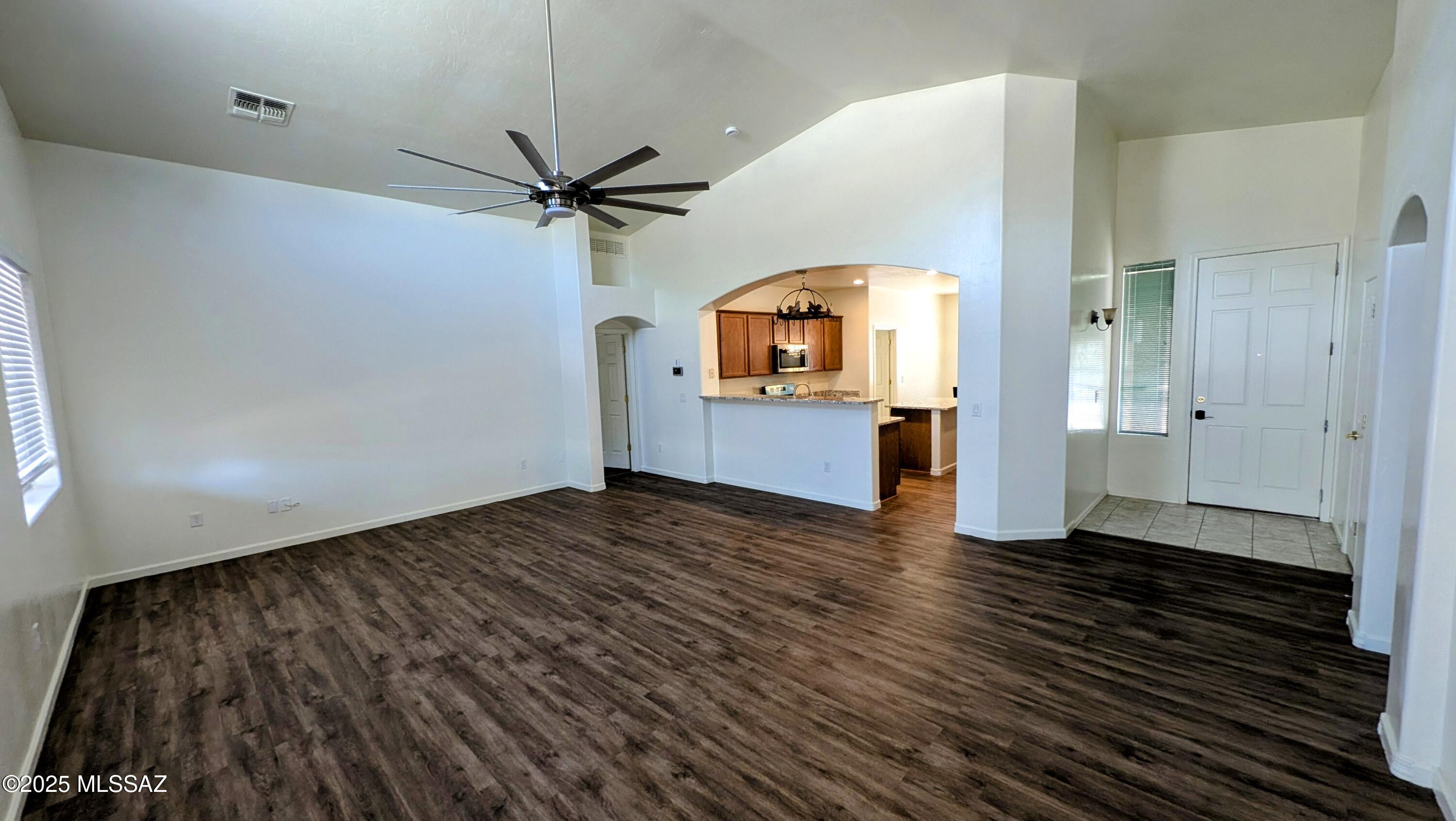 Rancho Del Lago (101-206) - Residential Lease