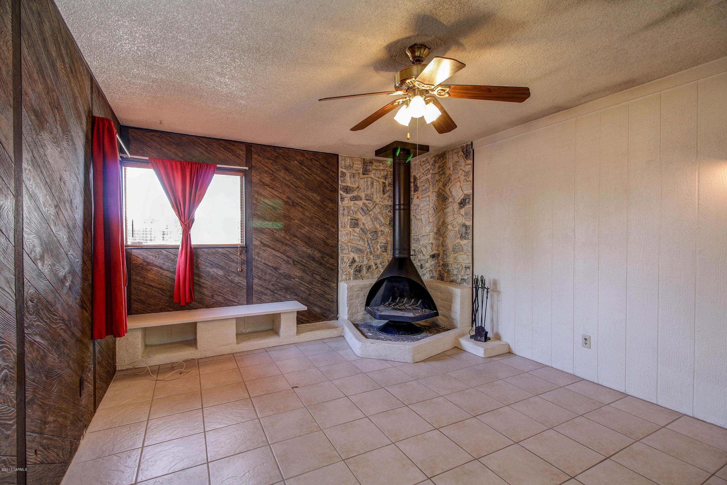 Lakecrest NO. 5 - Residential Lease