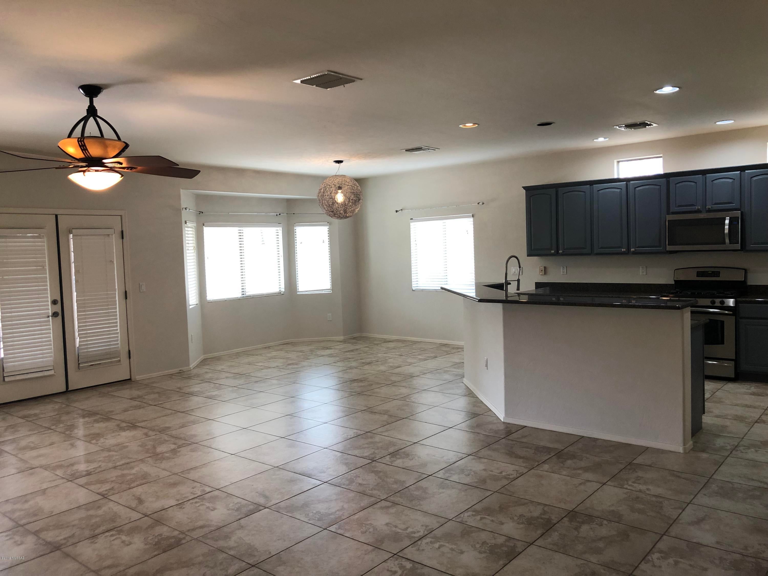 Continental Reserve Blk. 15 (1-66) - Residential Lease
