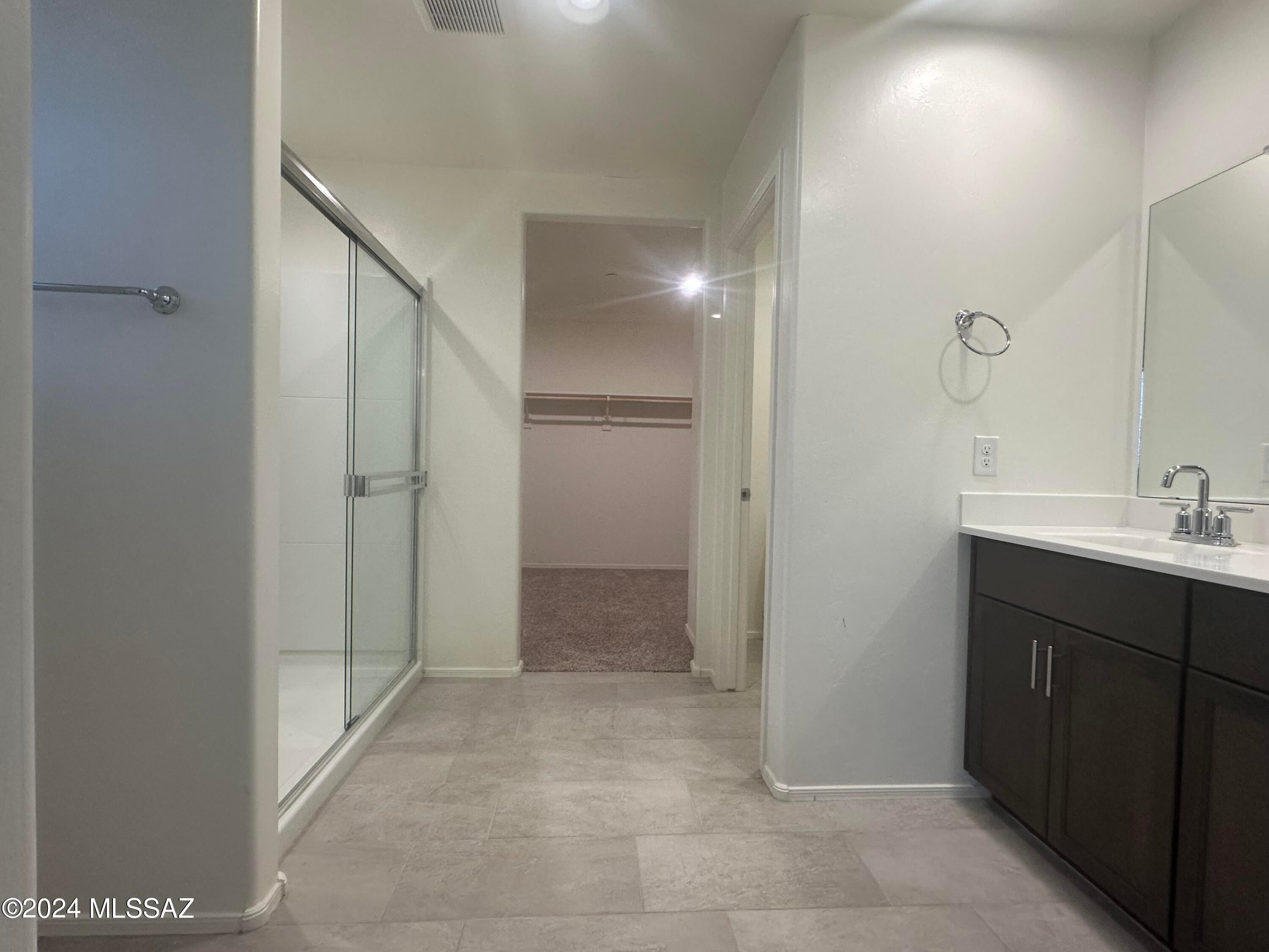 La Estancia De Tucson (1-330) - Residential Lease
