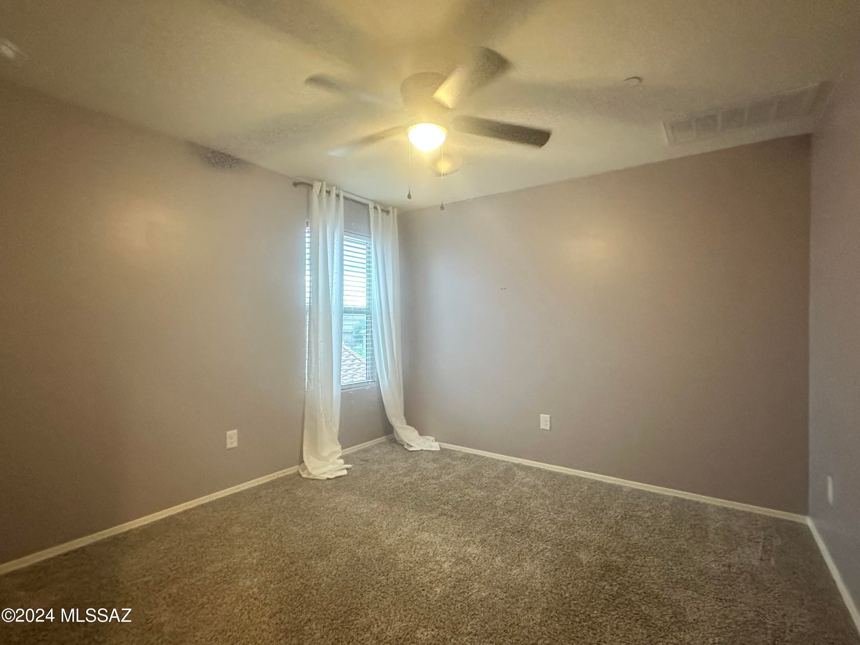 La Estancia De Tucson (1-330) - Residential Lease