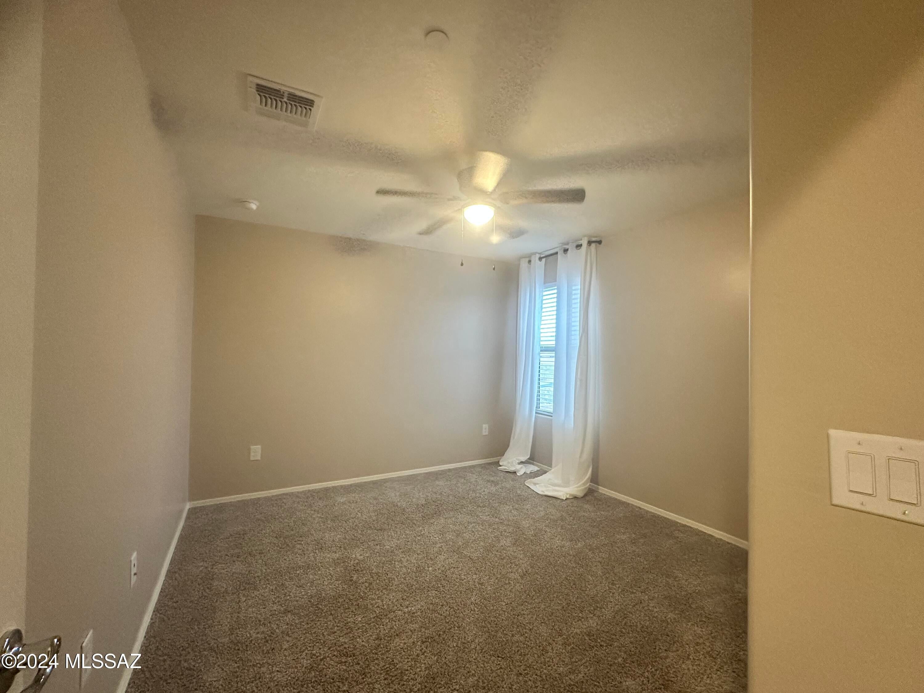 La Estancia De Tucson (1-330) - Residential Lease